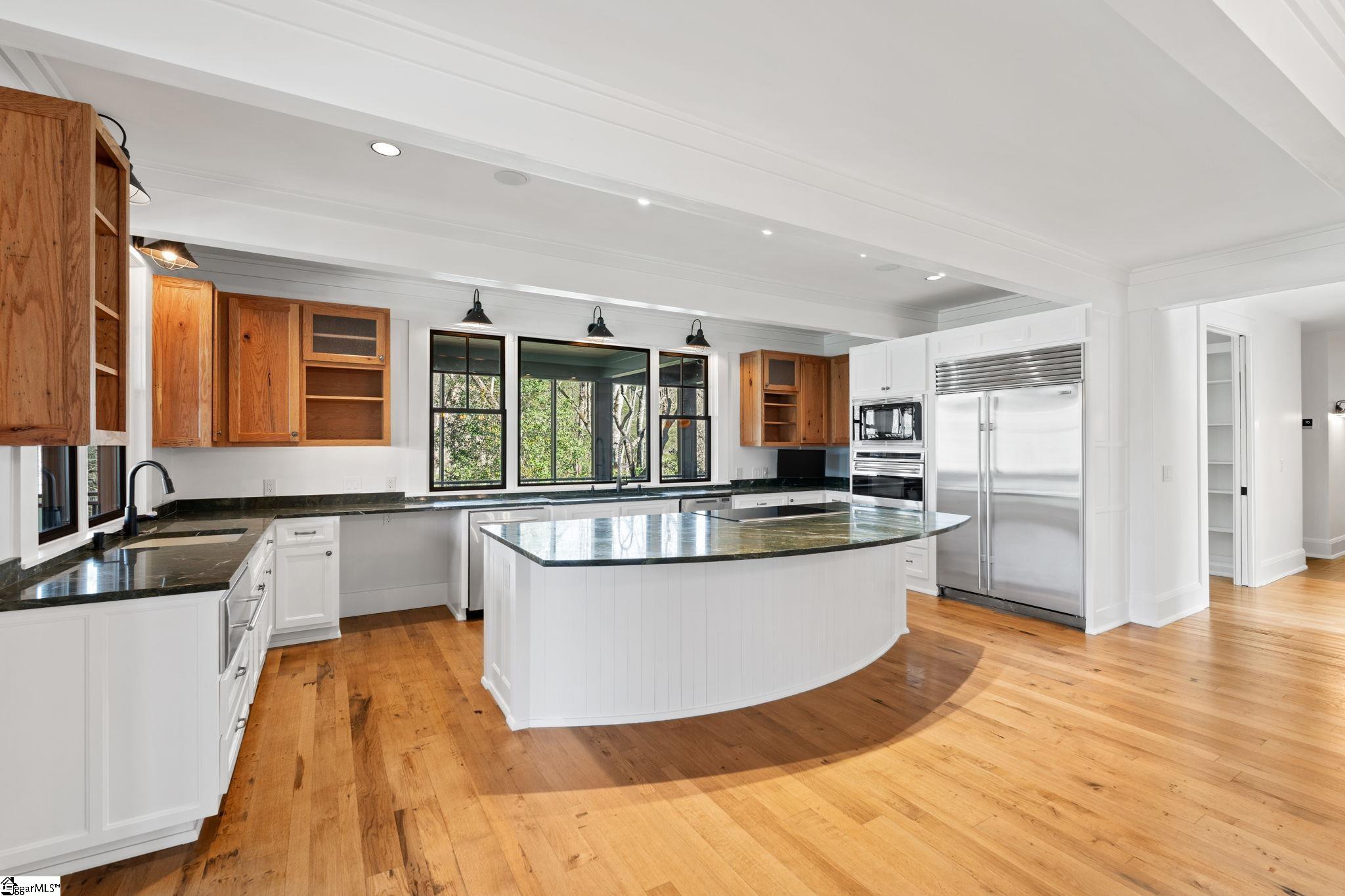1585460 Property Photo 9