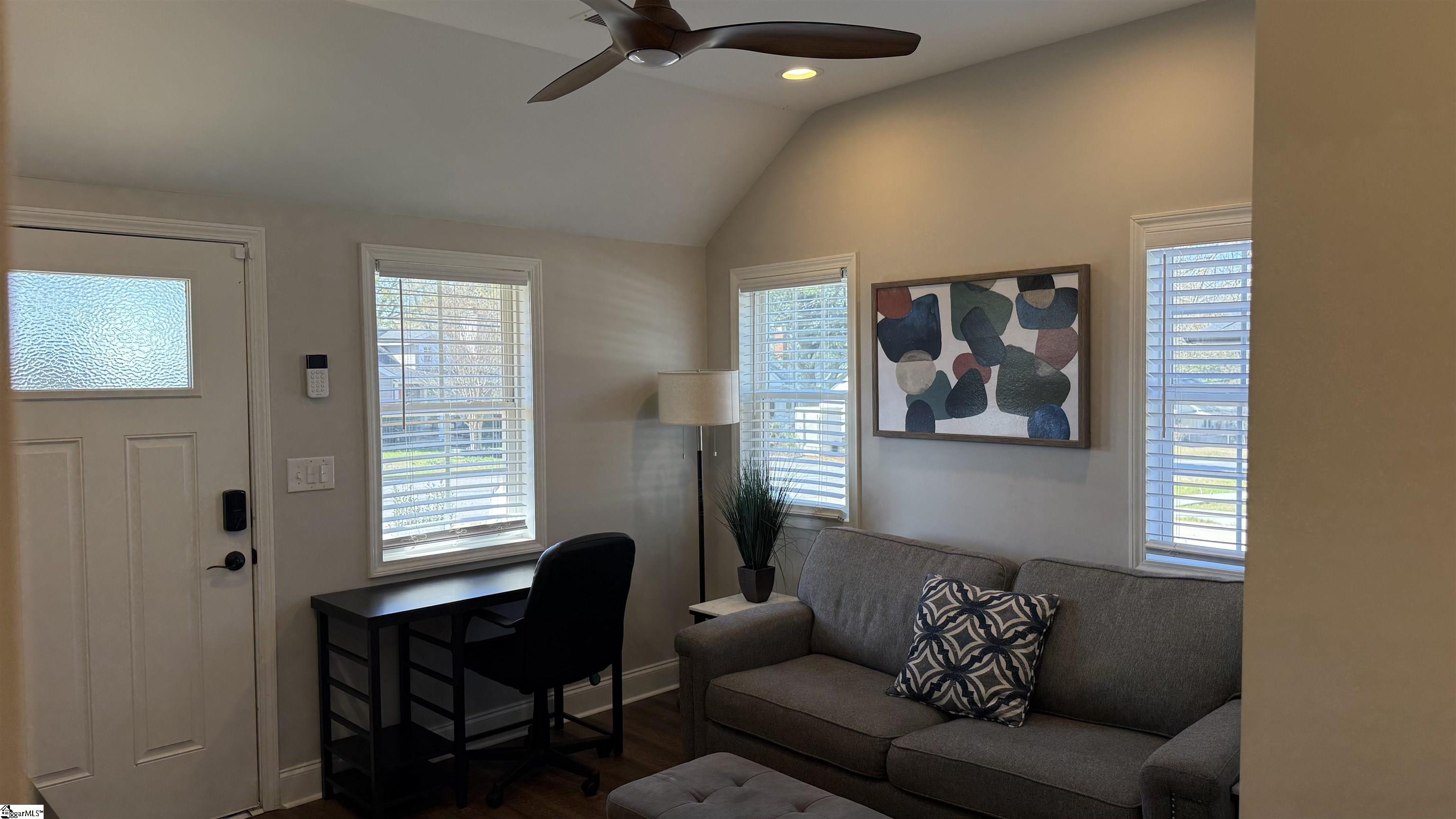 16 Crystal Avenue Property Photo 10