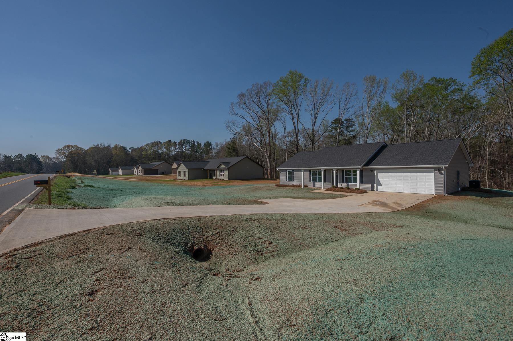 9892 Highway 252 Property Photo 2