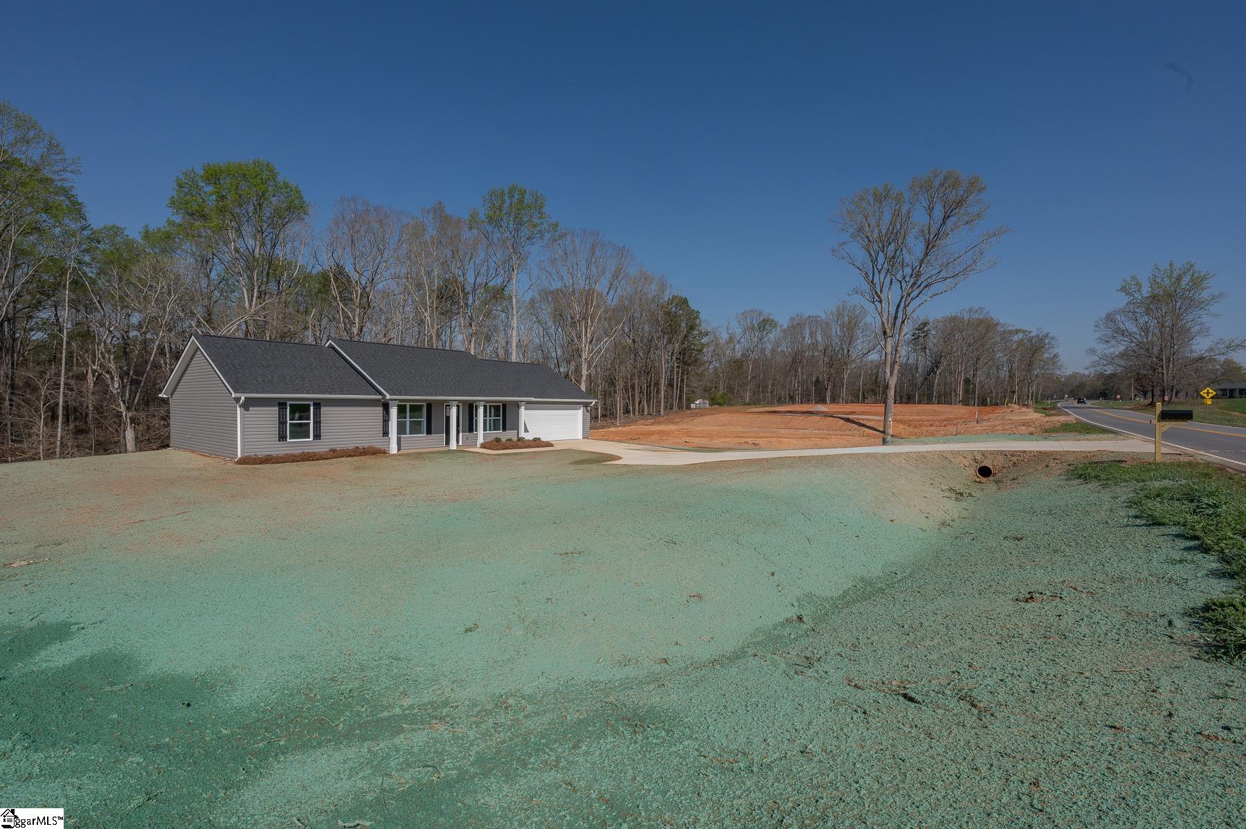 9892 Highway 252 Property Photo 3