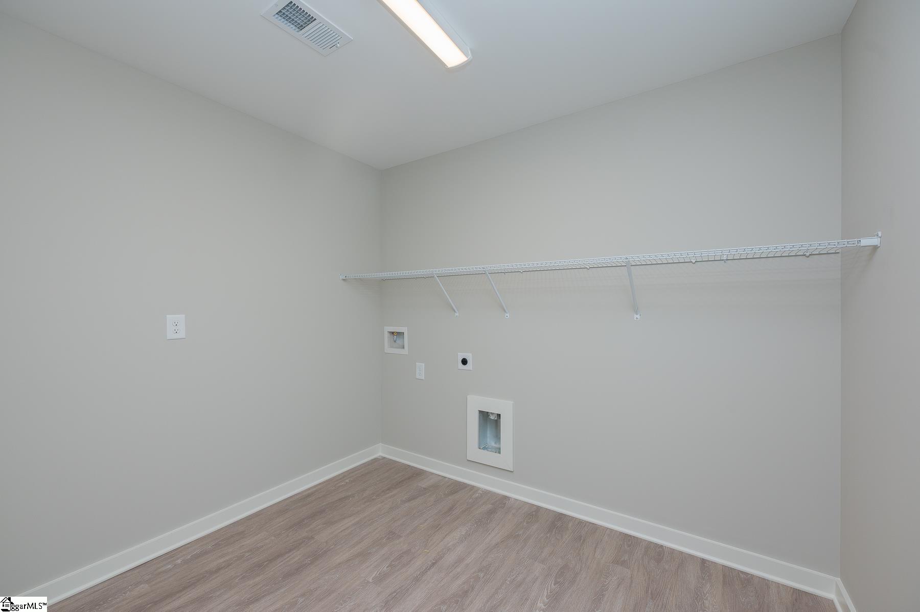 9892 Highway 252 Property Photo 14