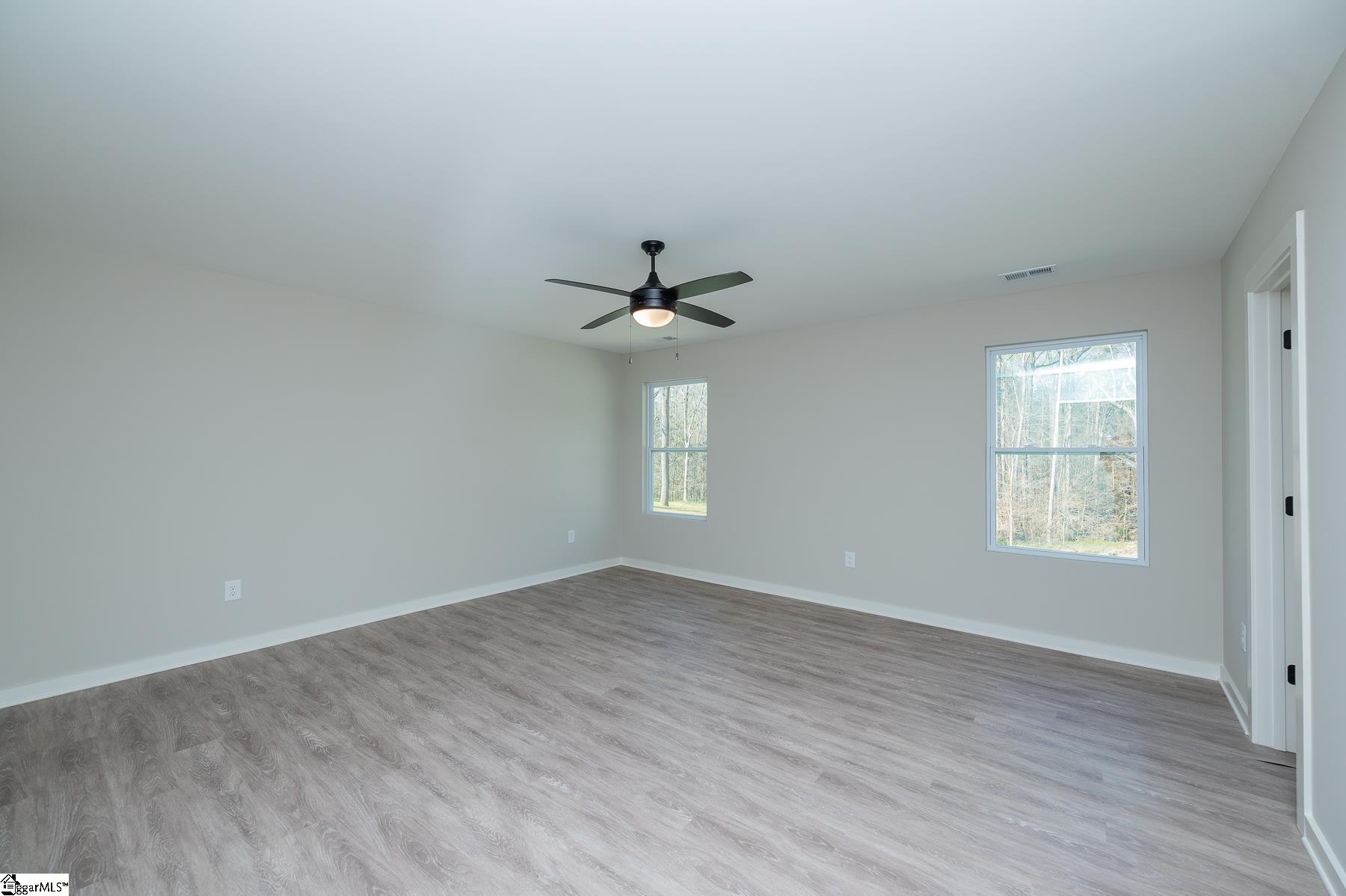 9892 Highway 252 Property Photo 15