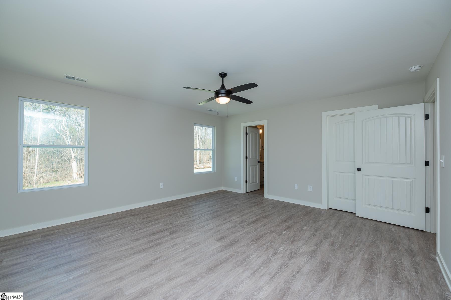9892 Highway 252 Property Photo 16