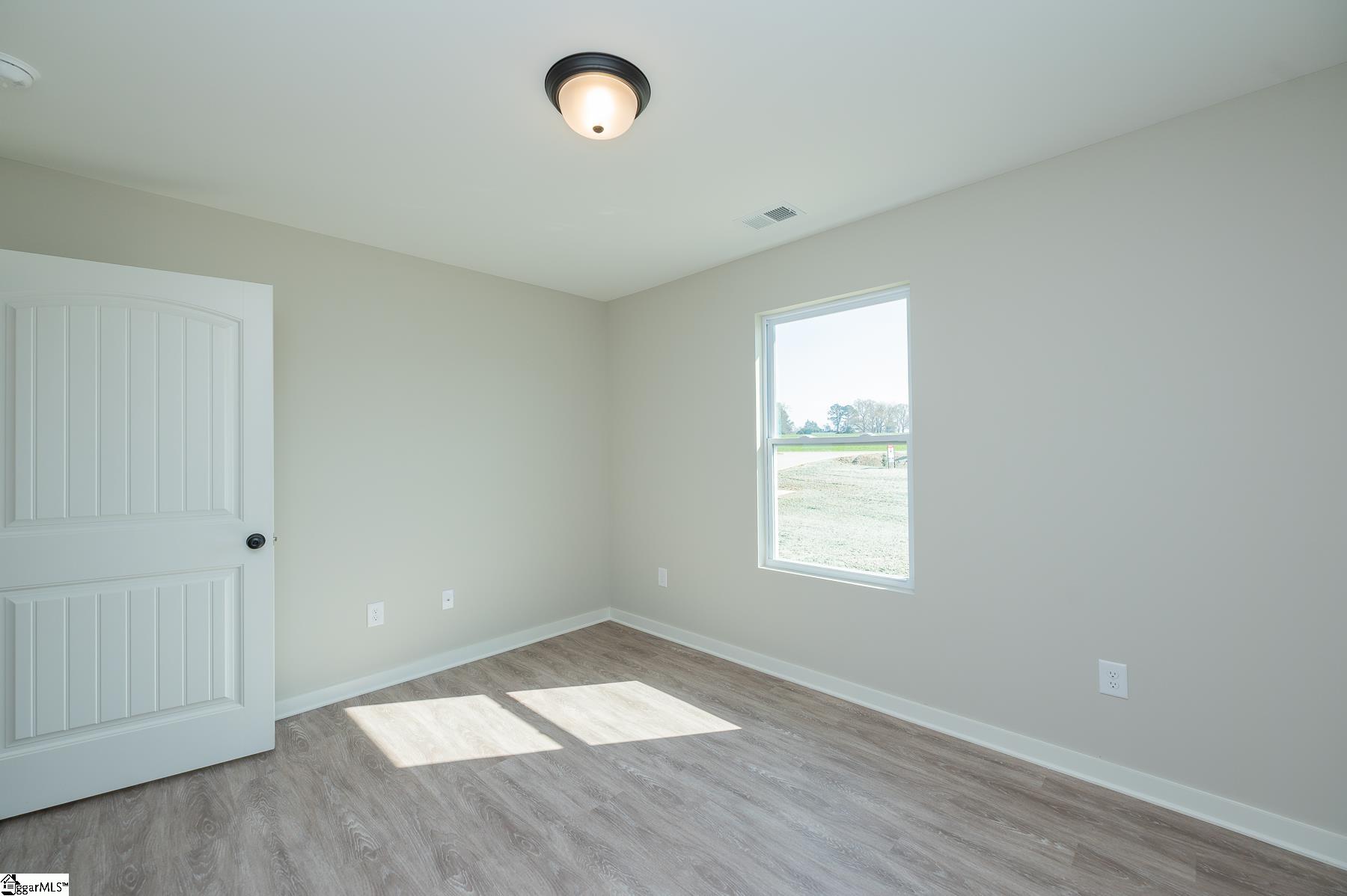 9892 Highway 252 Property Photo 21