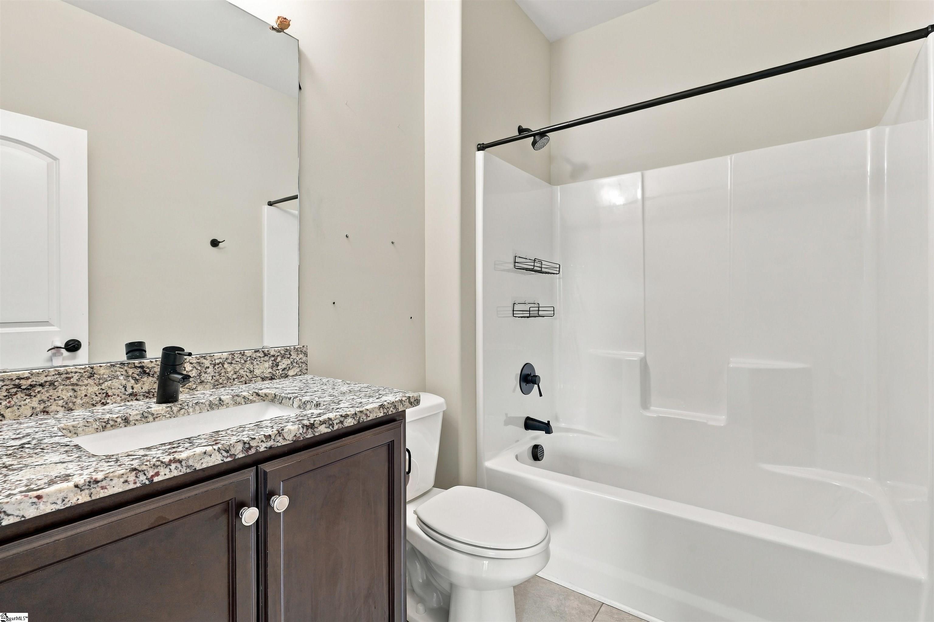 1585544 Property Photo 11