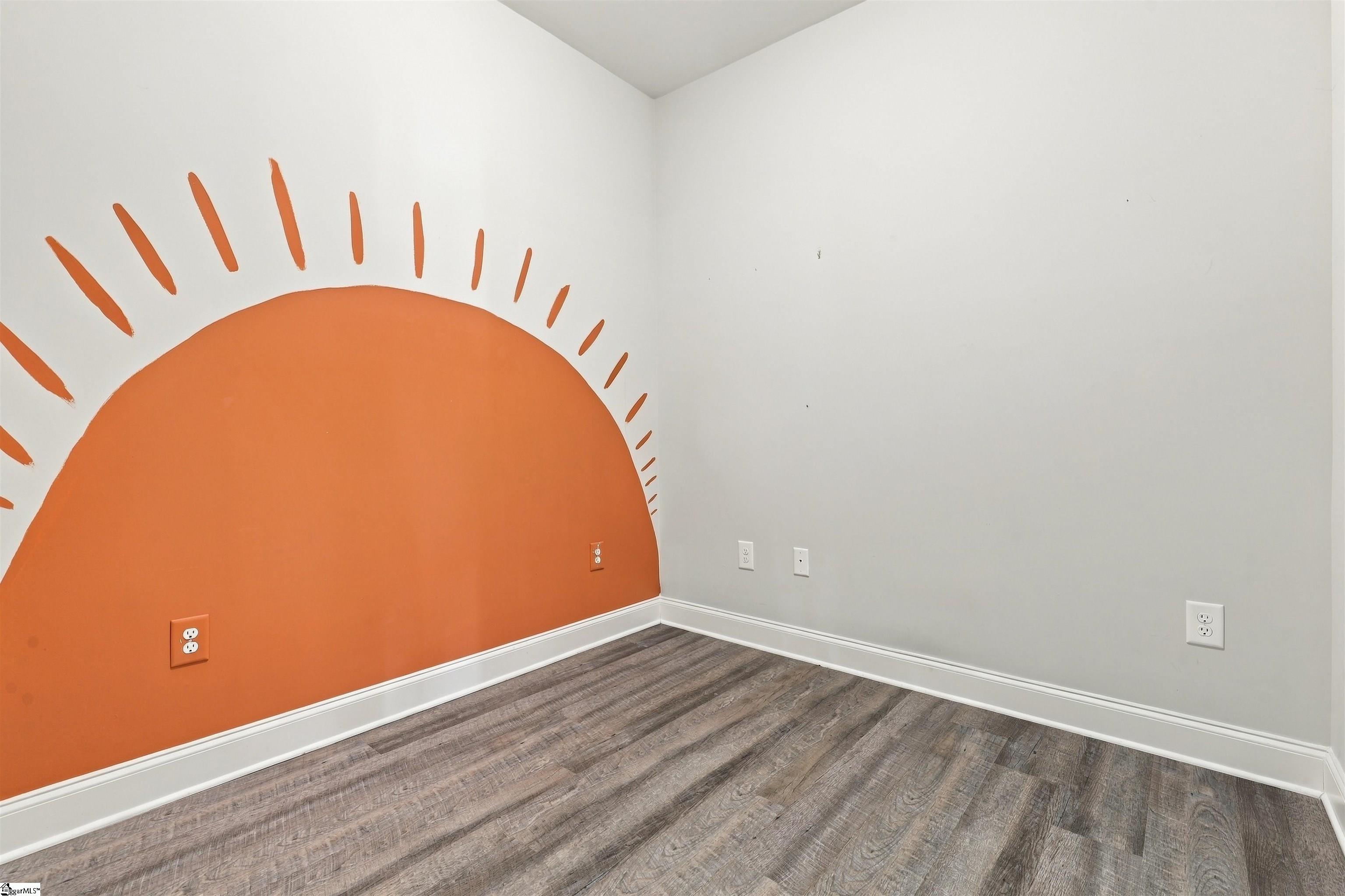 1585544 Property Photo 14