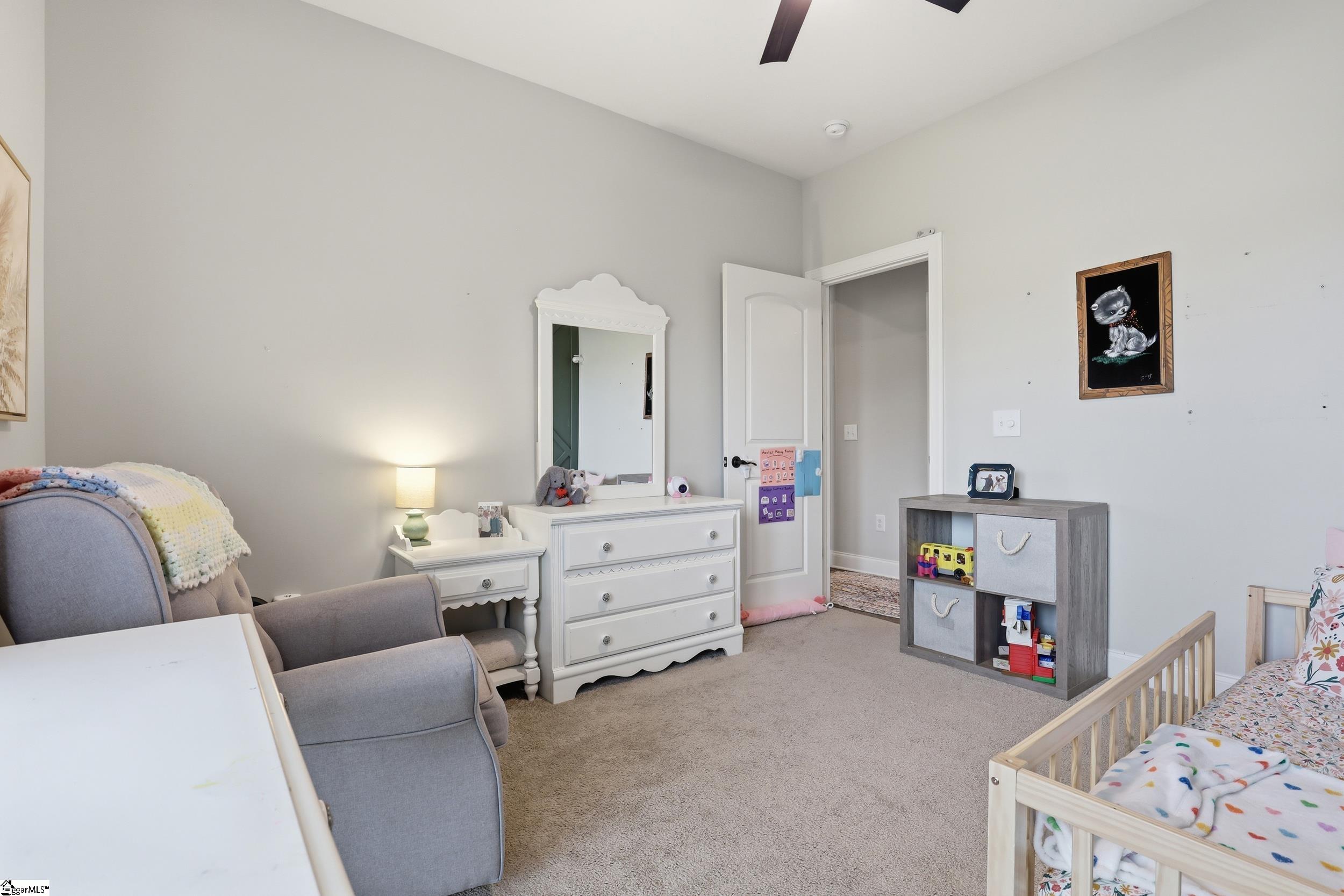 1585544 Property Photo 17