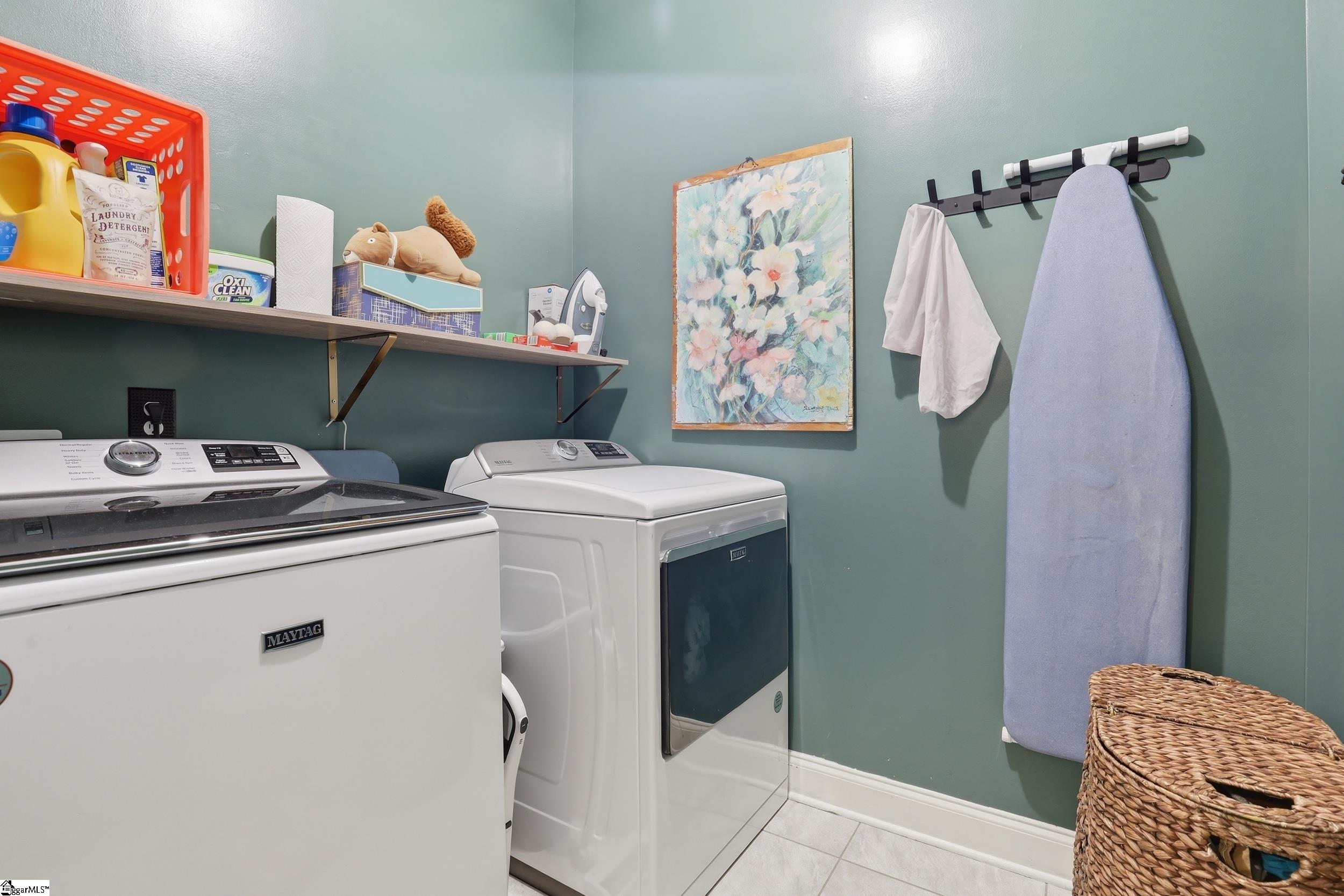 1585544 Property Photo 18