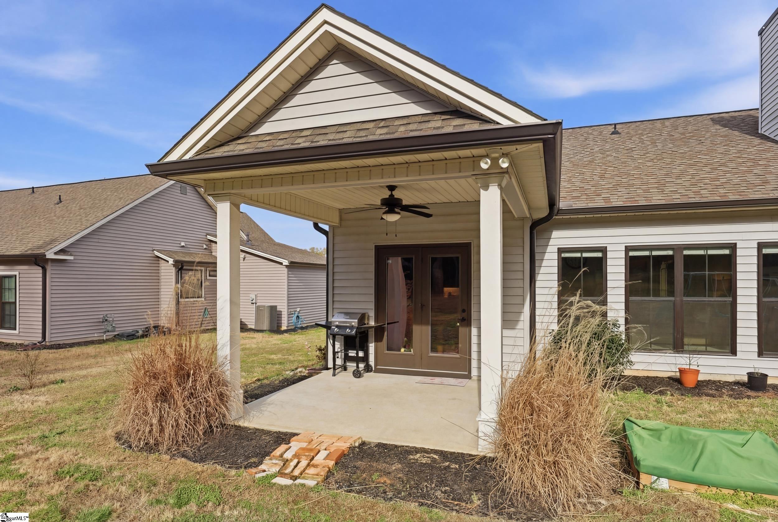 1585544 Property Photo 21
