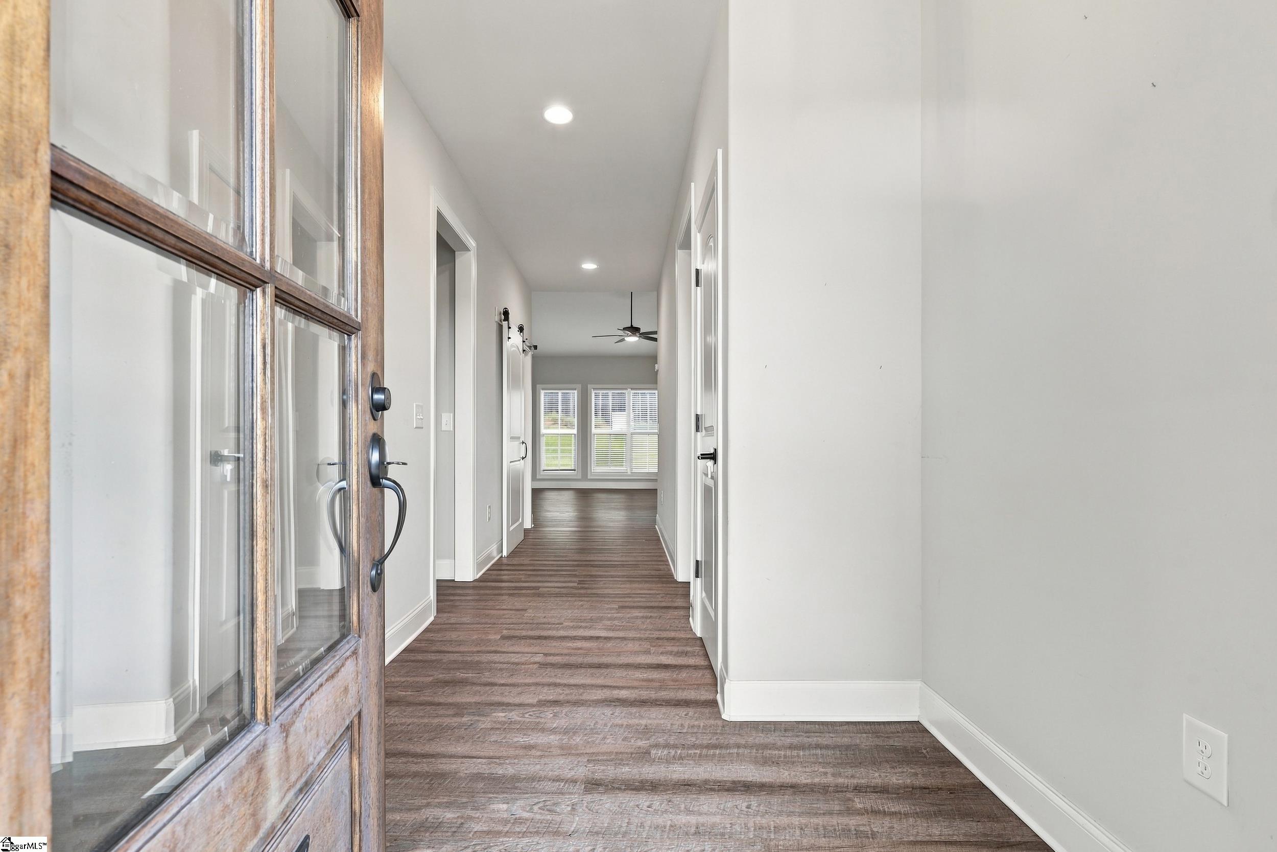 1585544 Property Photo 26