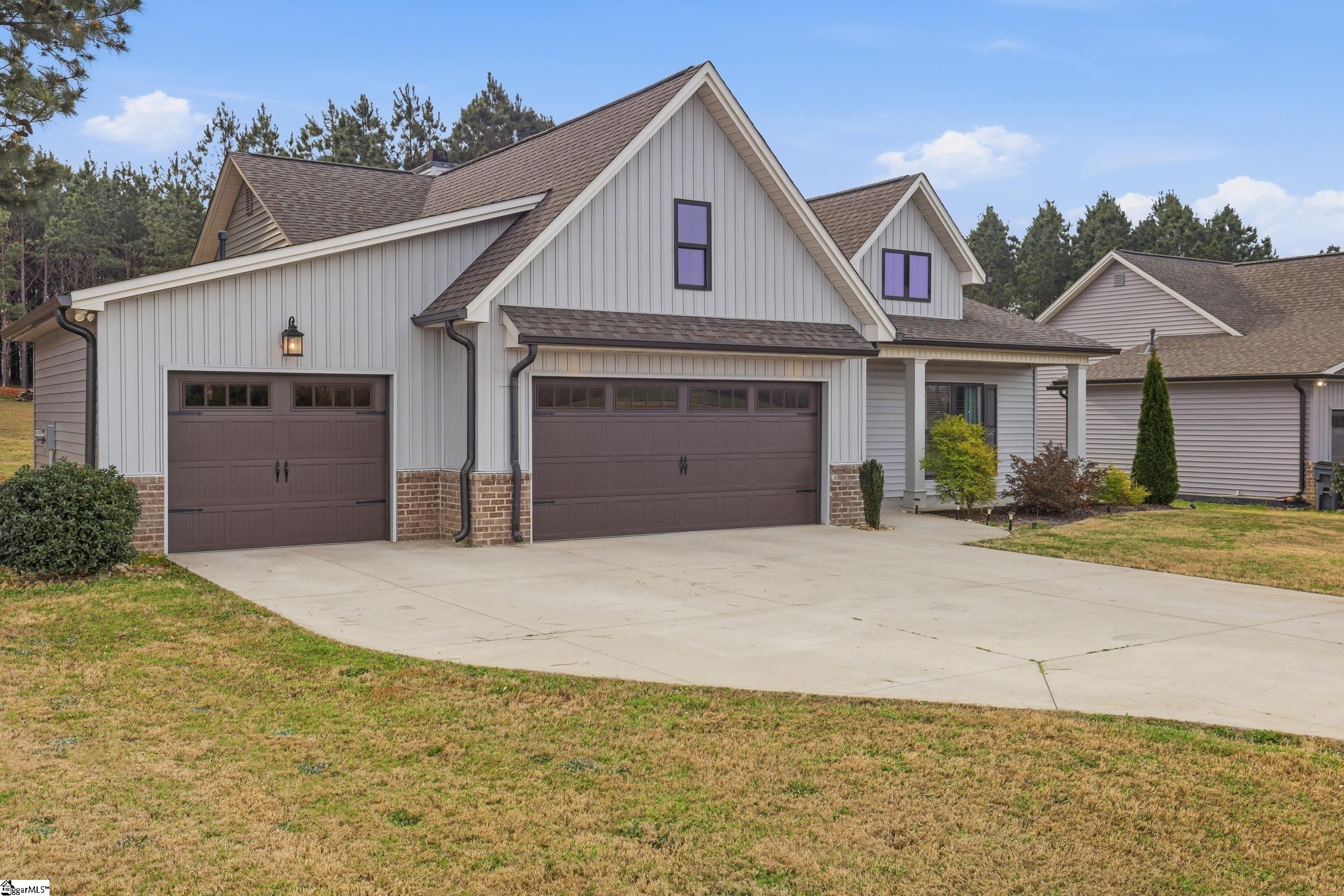 1585544 Property Photo 32