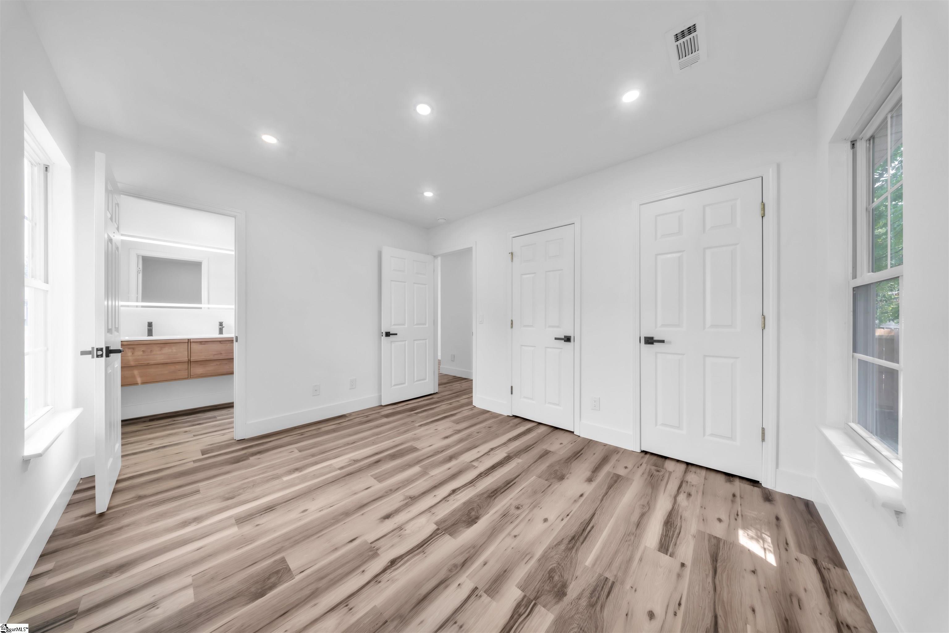 409 Gower Street Property Photo 5