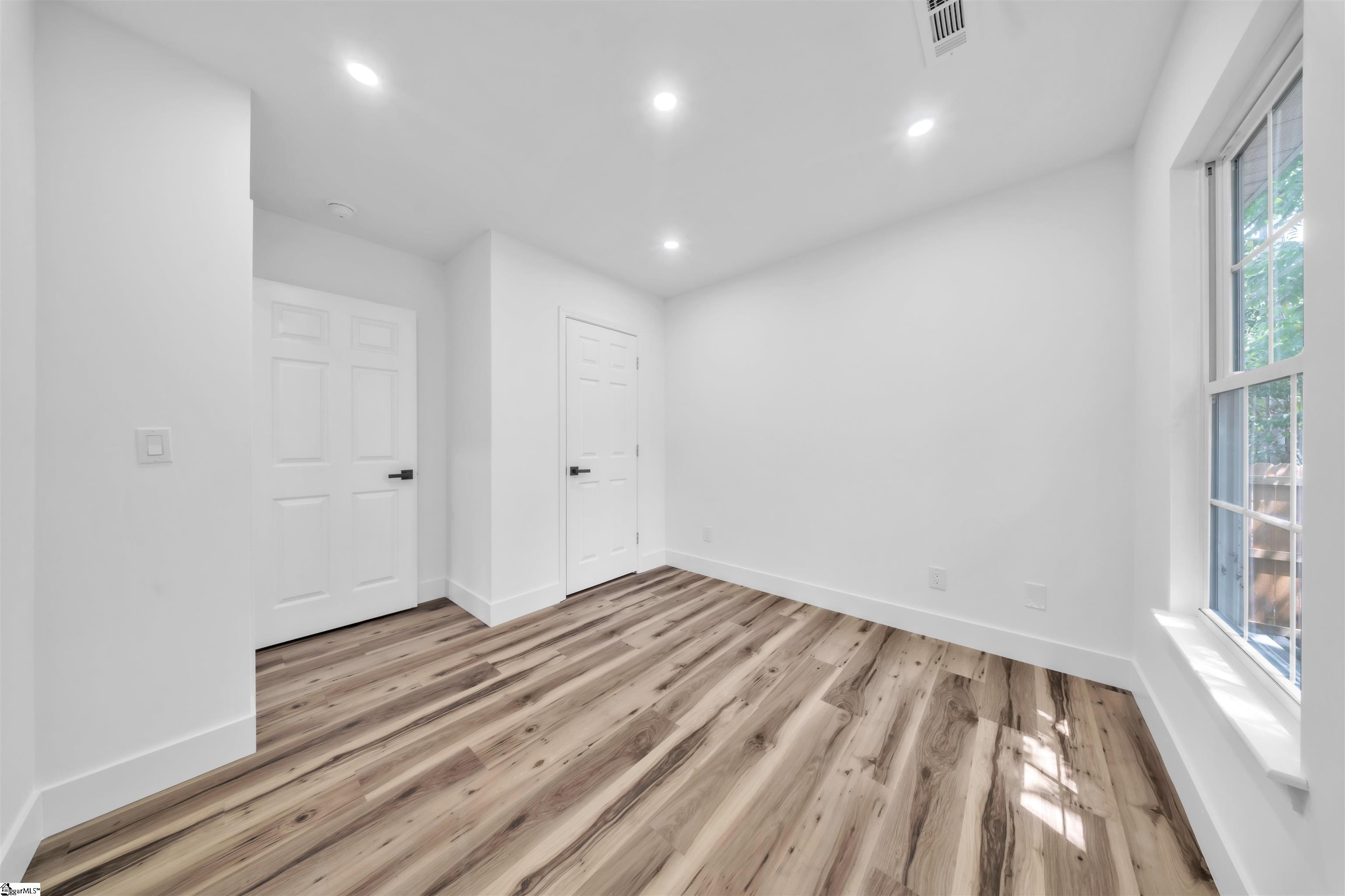 409 Gower Street Property Photo 17