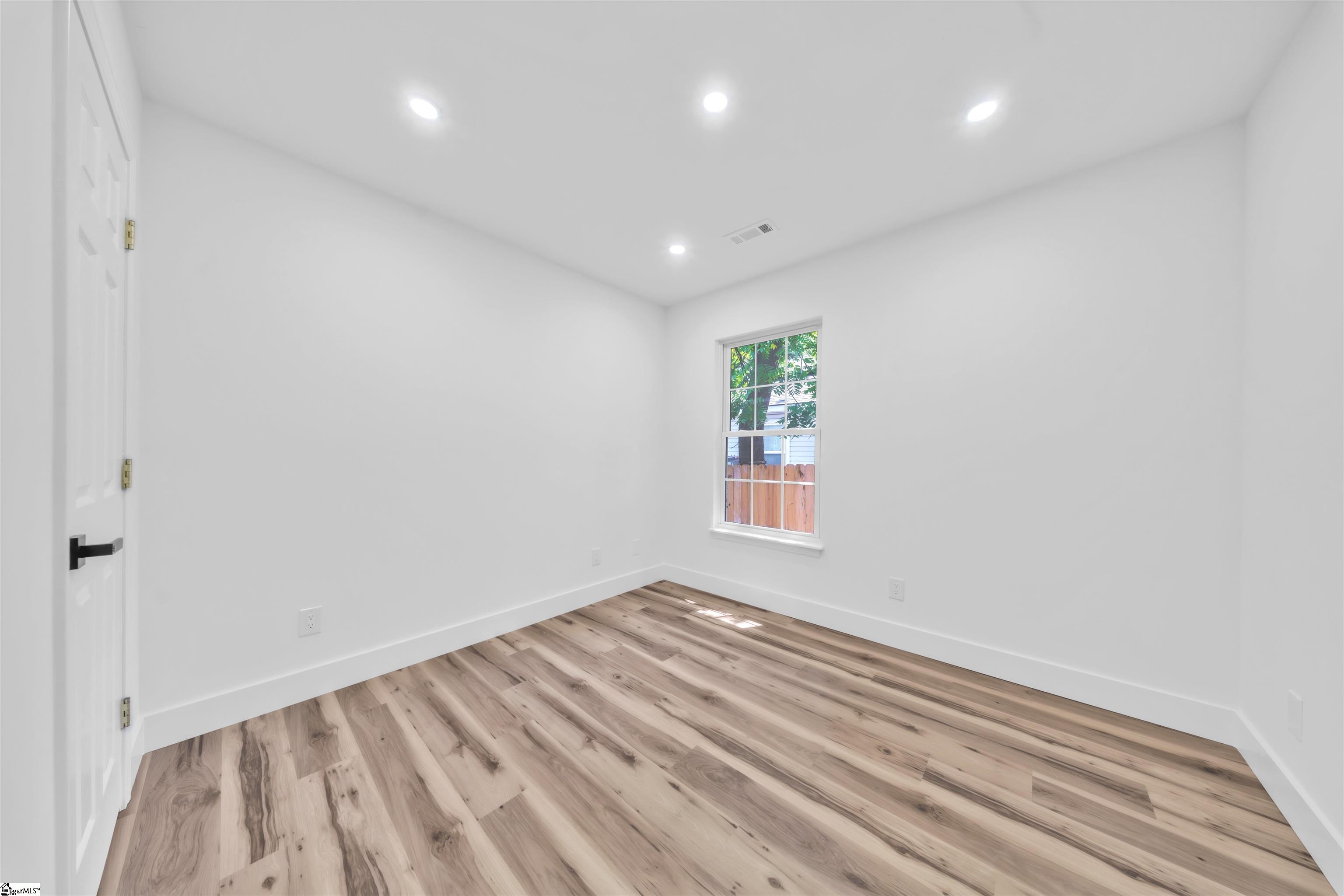 409 Gower Street Property Photo 18