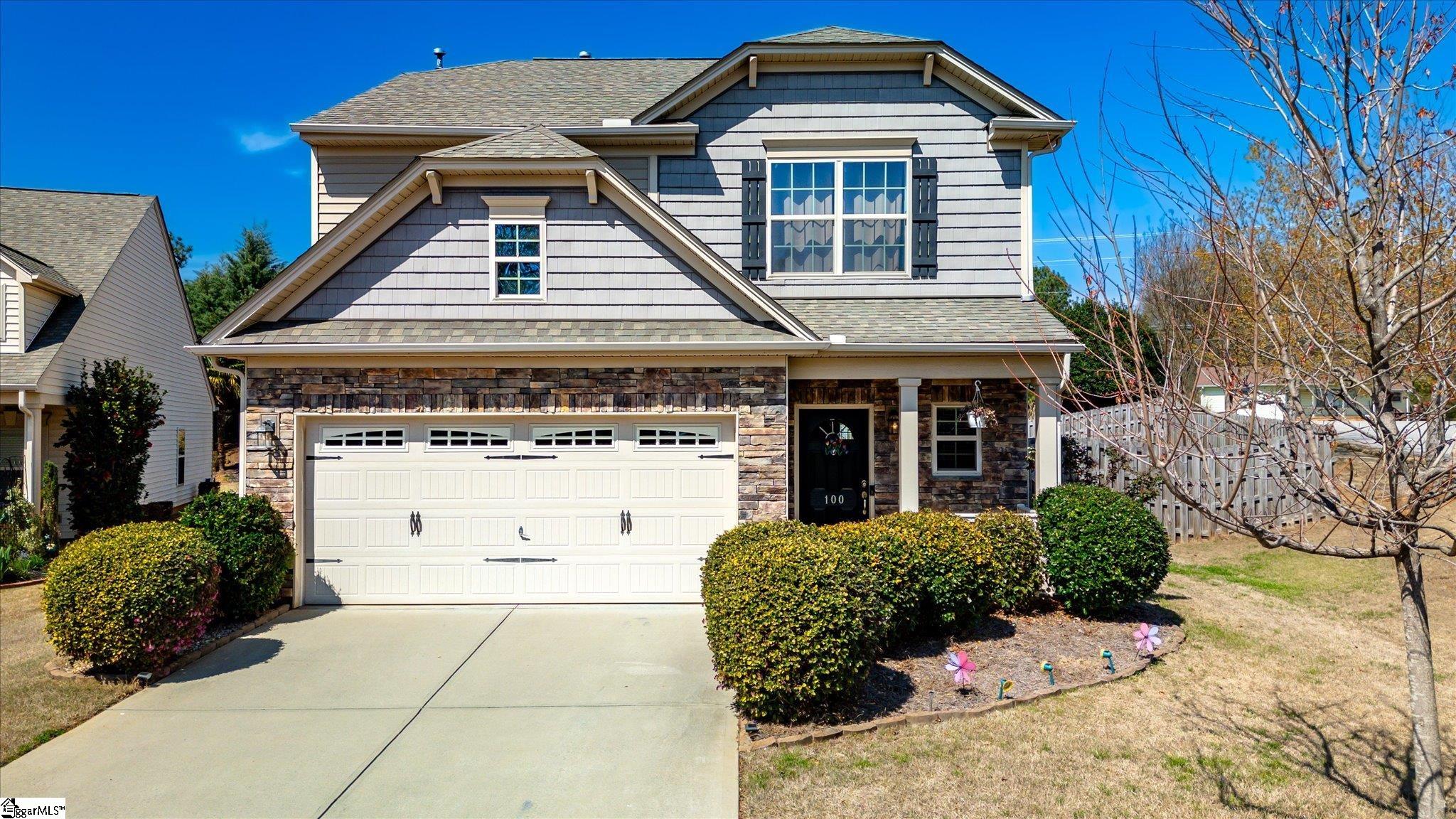 100 Romsey Circle Property Photo 1