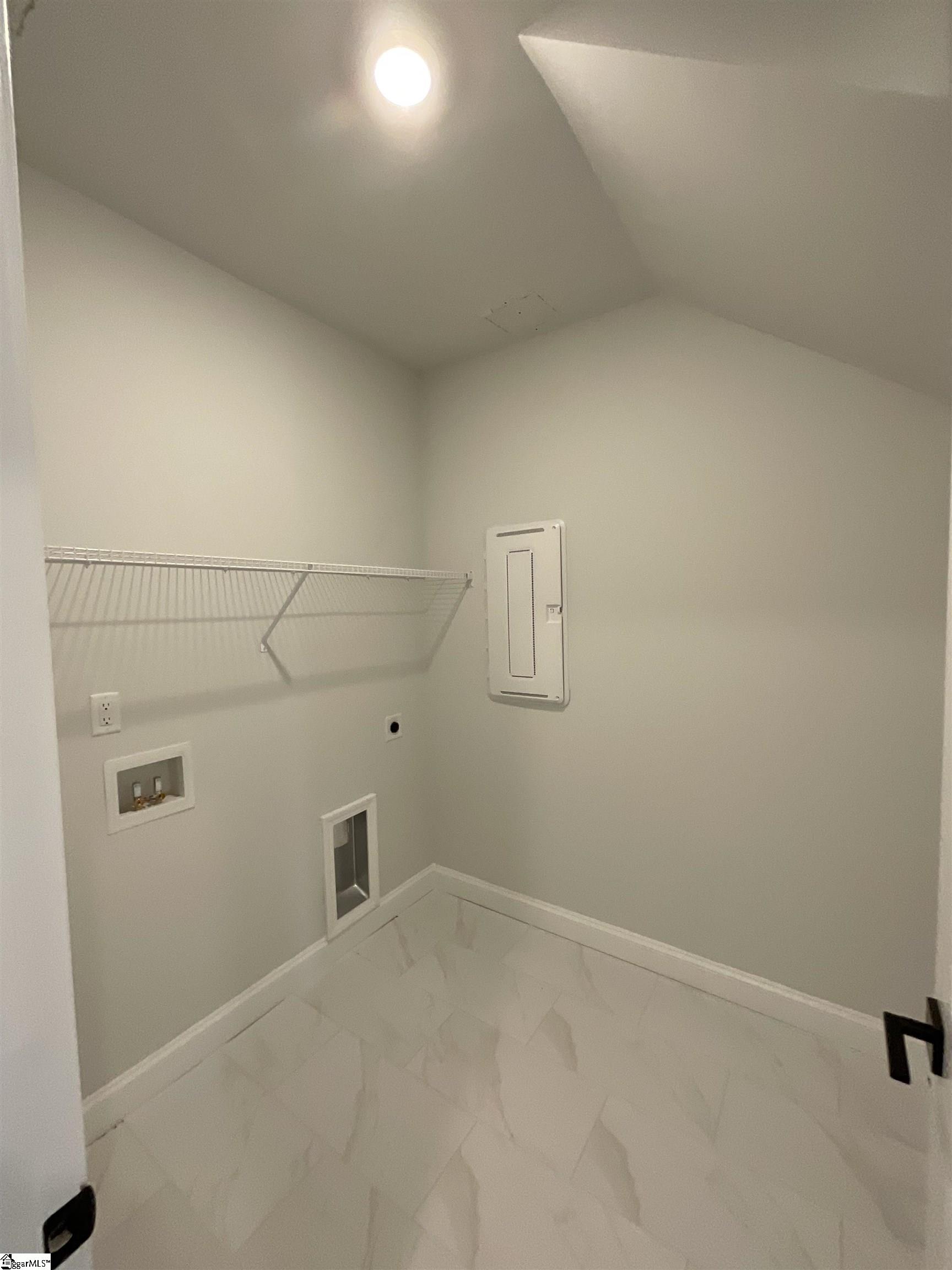 401 Rustic Outland Drive Property Photo 16