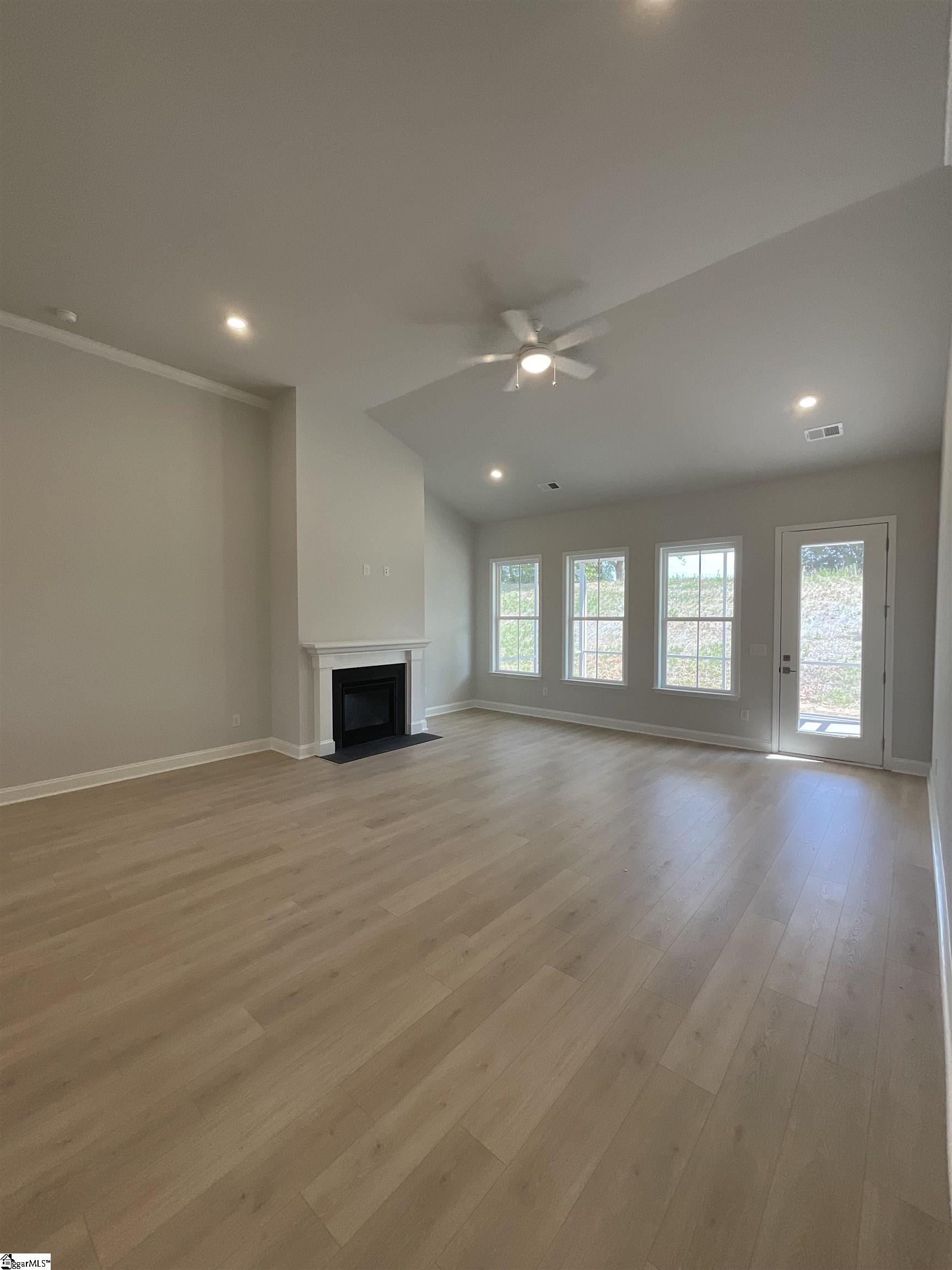 608 Timber Grove Drive Property Photo 13