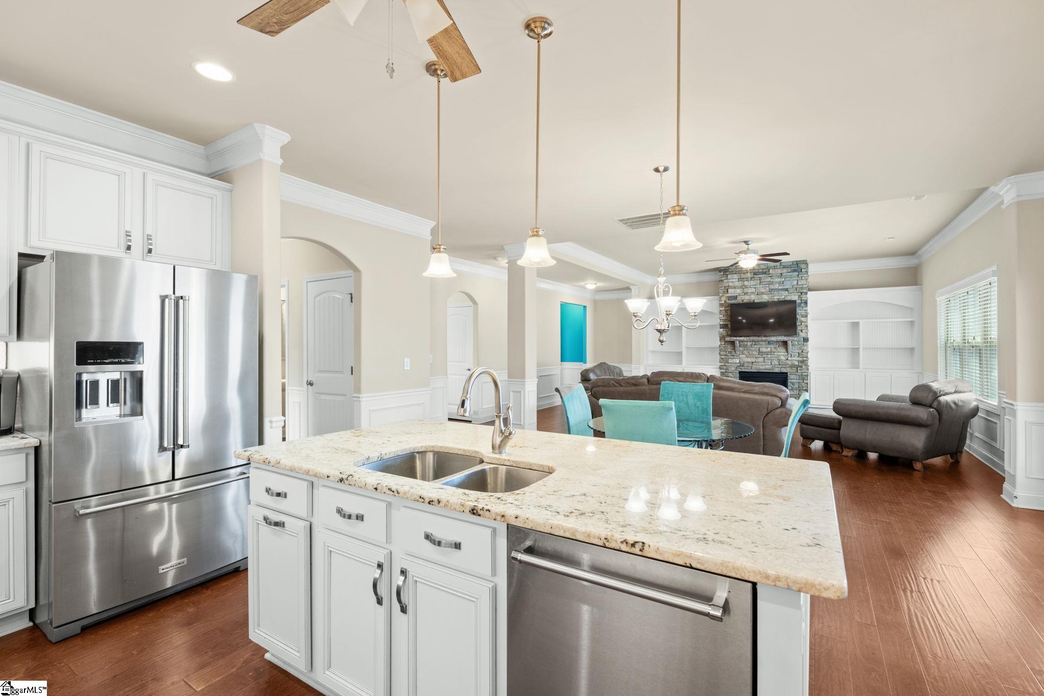 112 Ivy Woods Court Property Photo 8