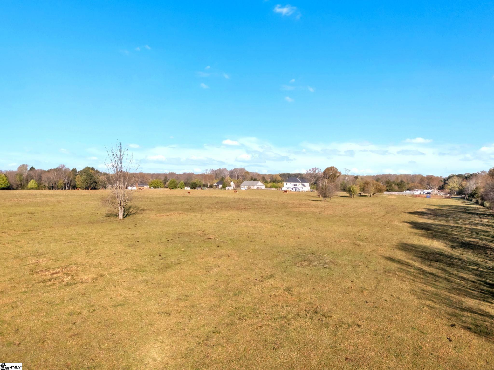 1585647 Property Photo 2