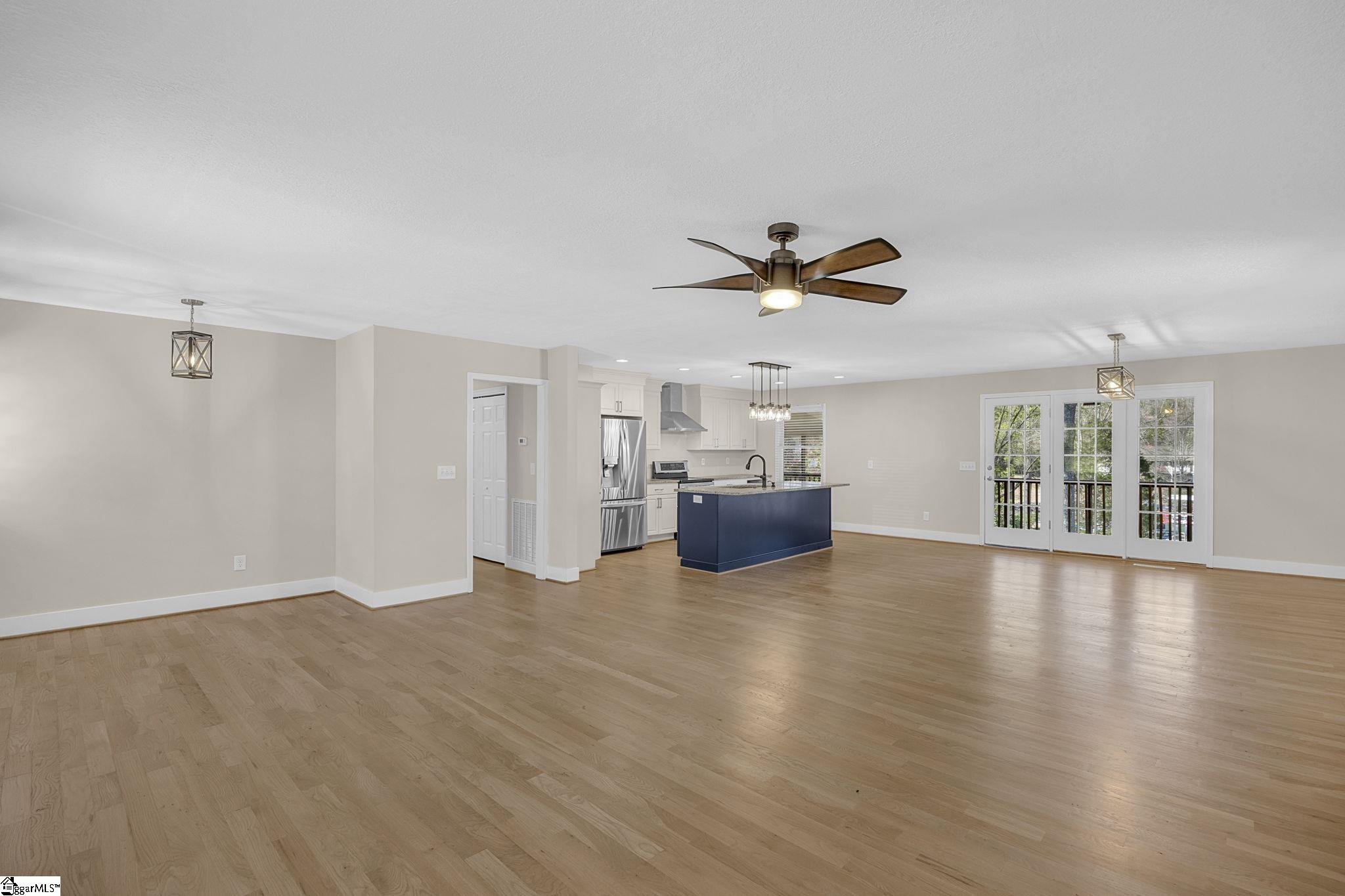 101 Cardinal Drive Property Photo 10
