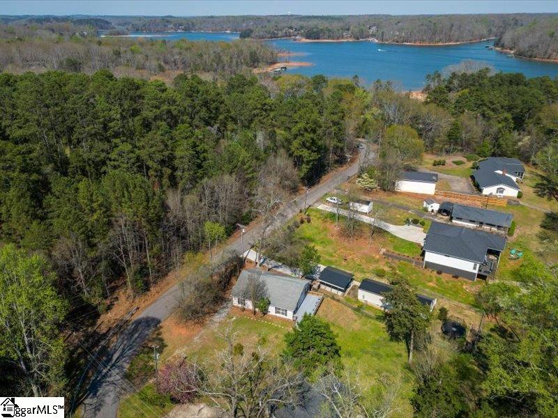 1028 Pinelake Drive Property Photo 47