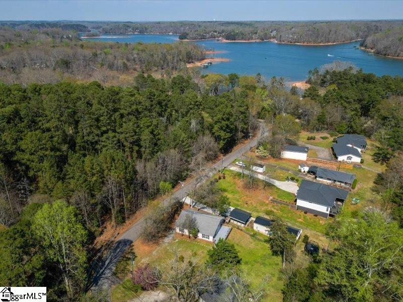 1028 Pinelake Drive Property Photo 48