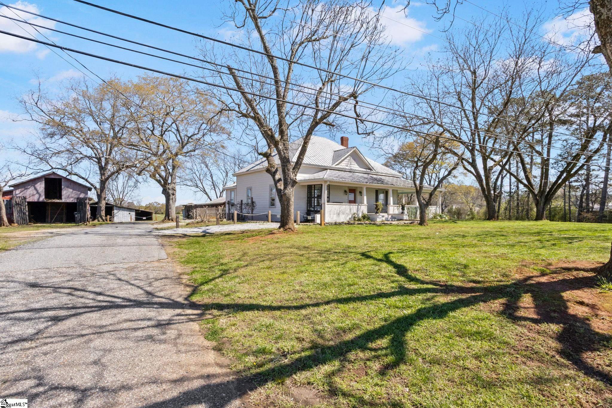 108 Main Street Property Photo 6