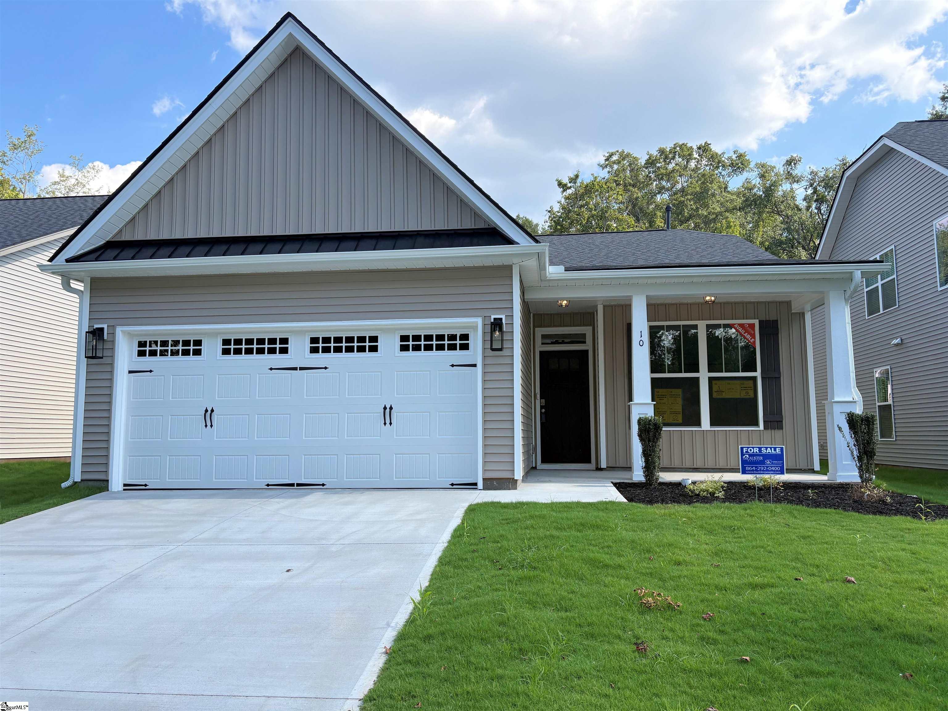 10 Deer Way Property Photo 1