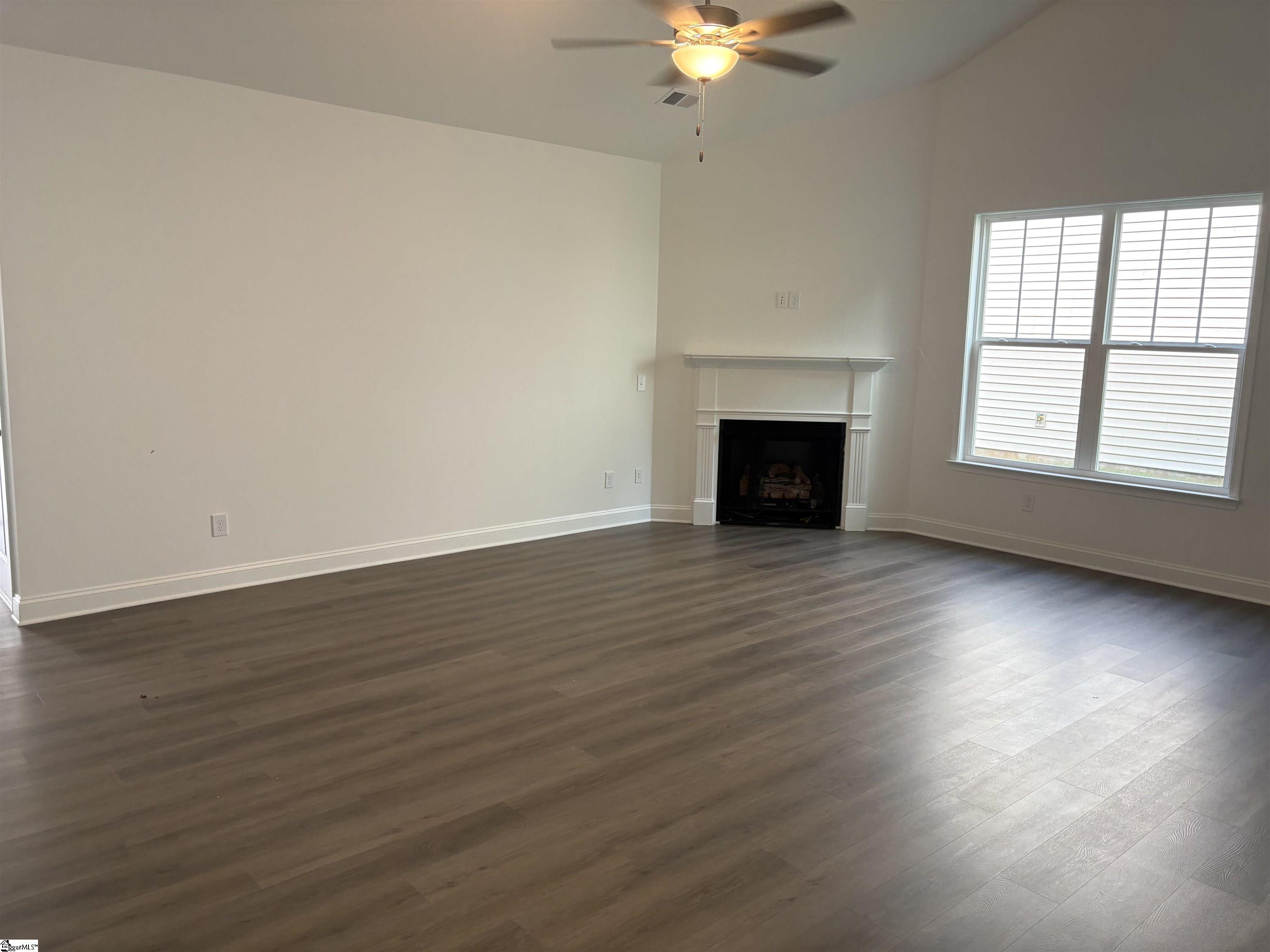 10 Deer Way Property Photo 5