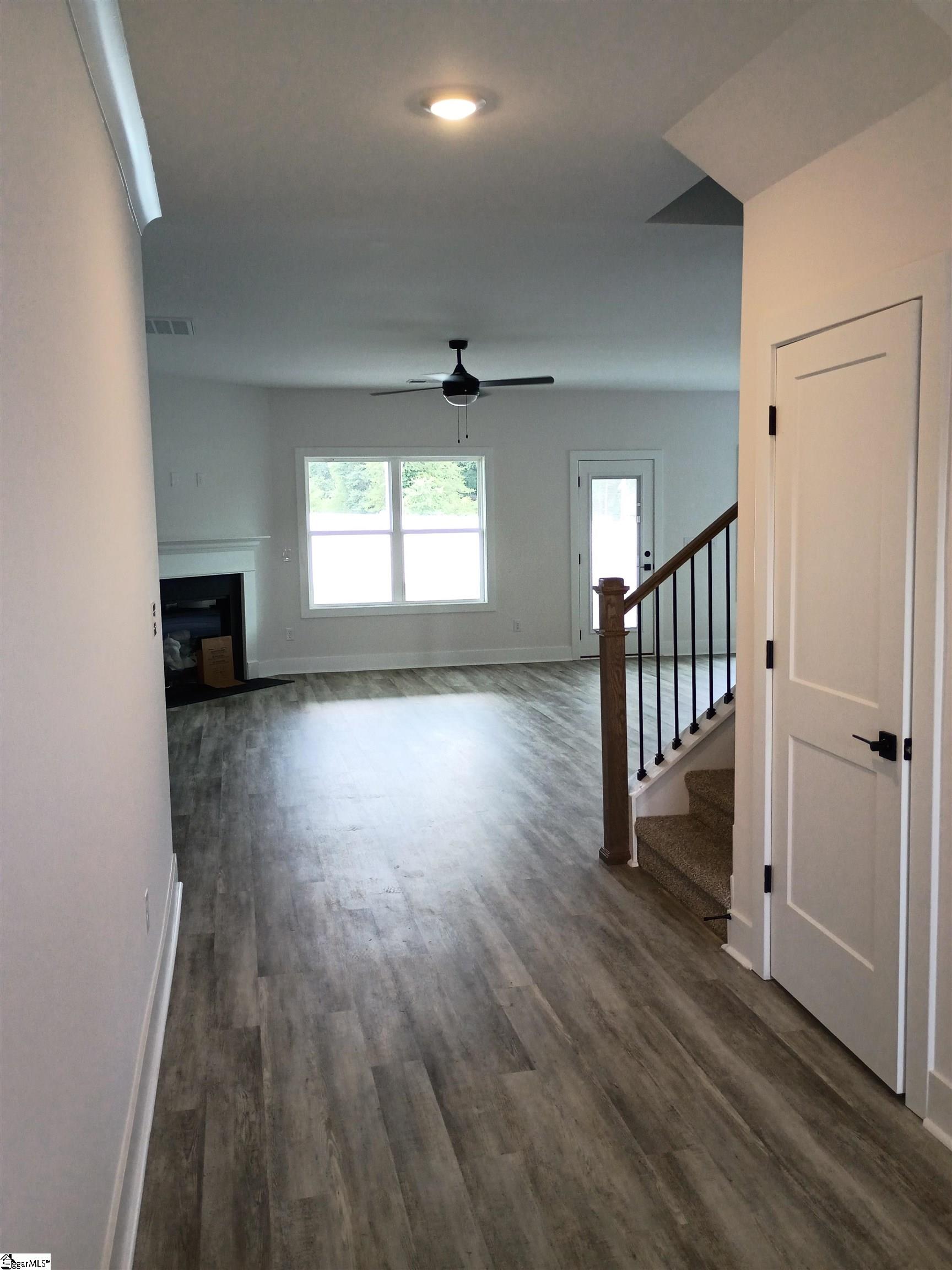 202 Glencliff Way Property Photo 5