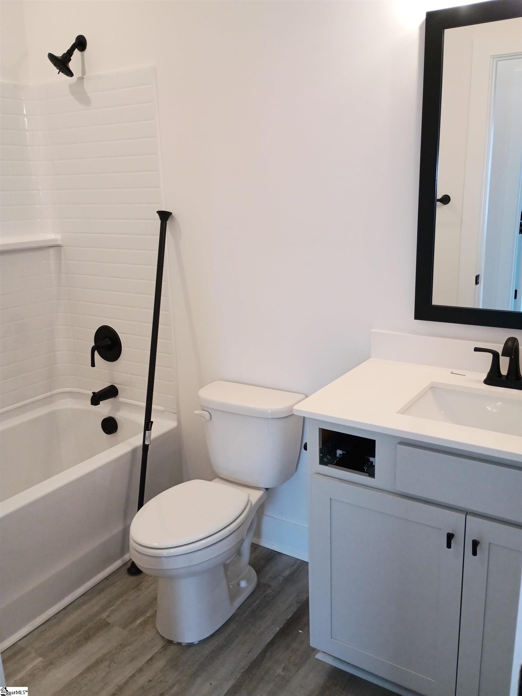 202 Glencliff Way Property Photo 10