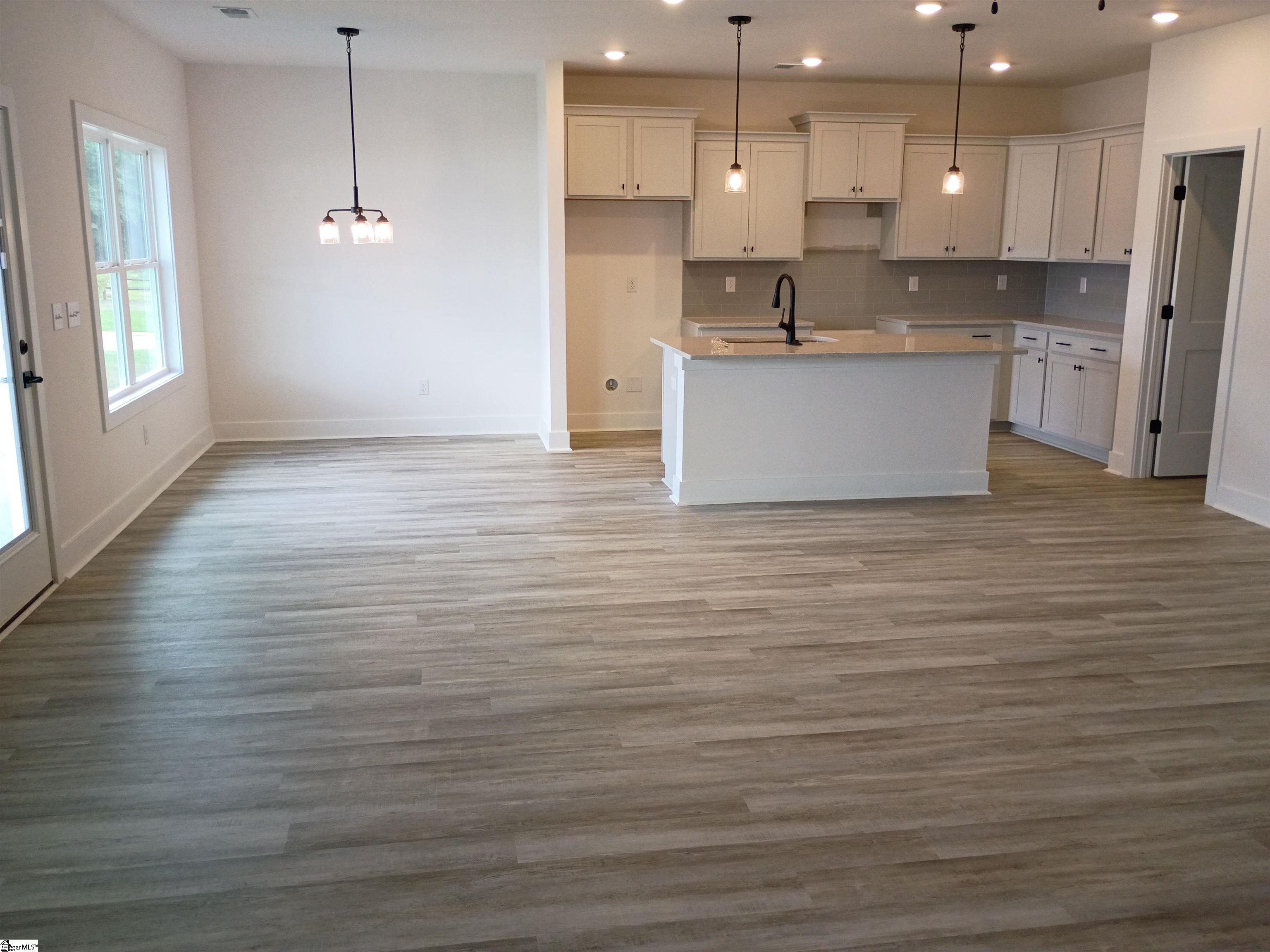 202 Glencliff Way Property Photo 16