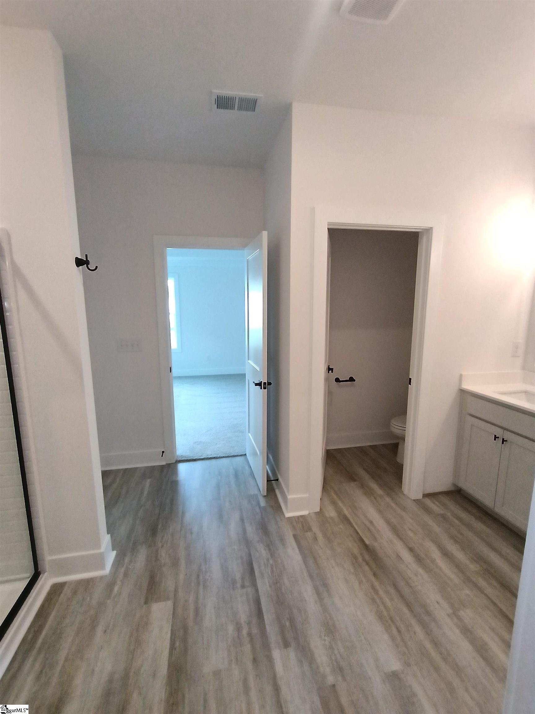 202 Glencliff Way Property Photo 24