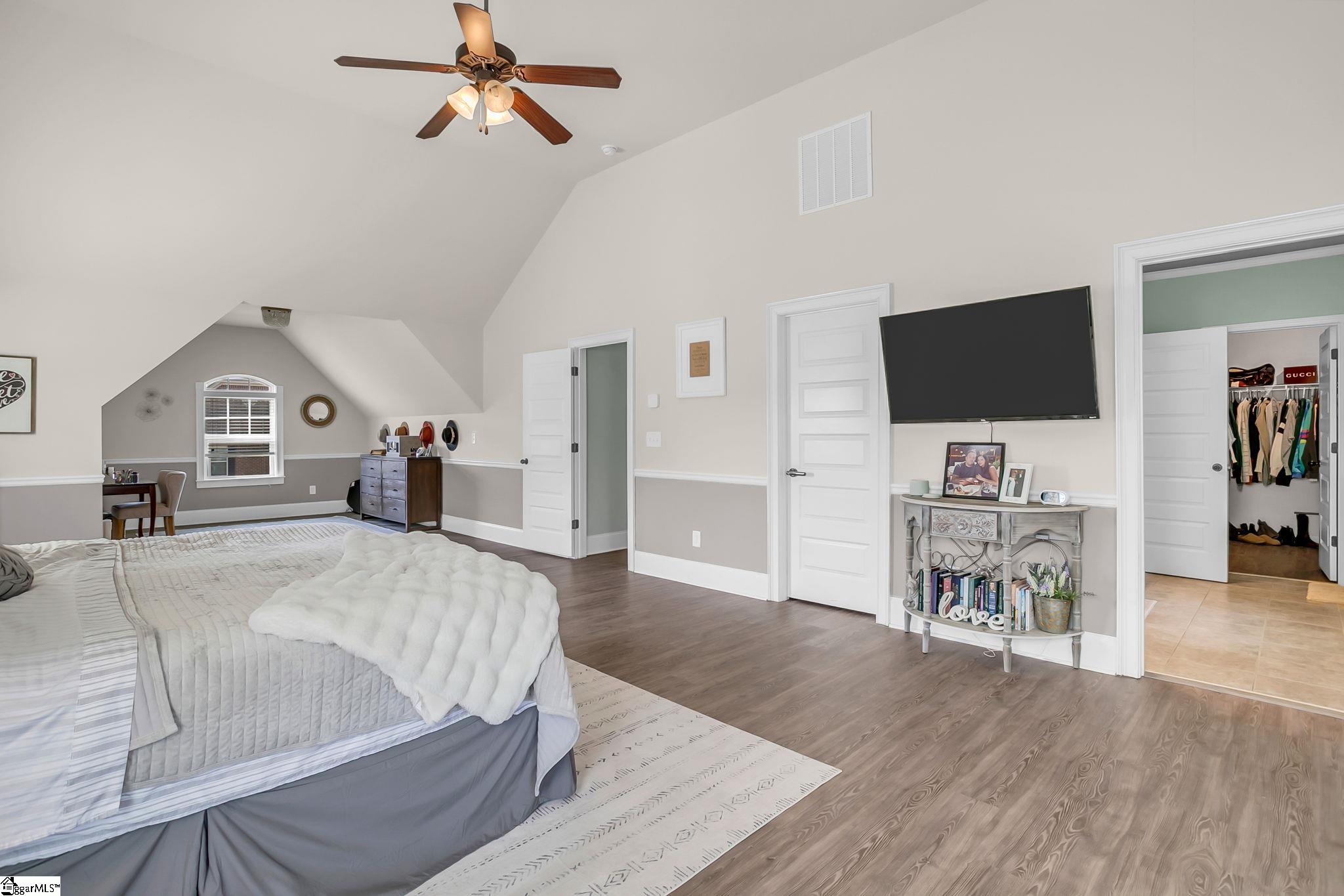 209 Tuscany Falls Drive Property Photo 29