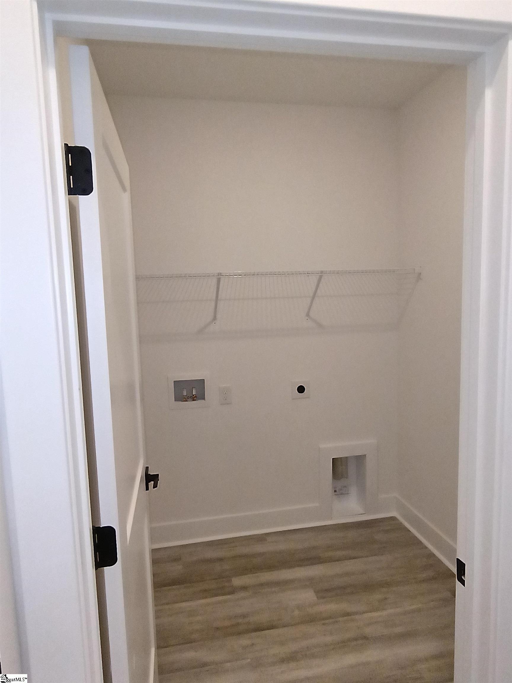 210 Glencliff Way Property Photo 17