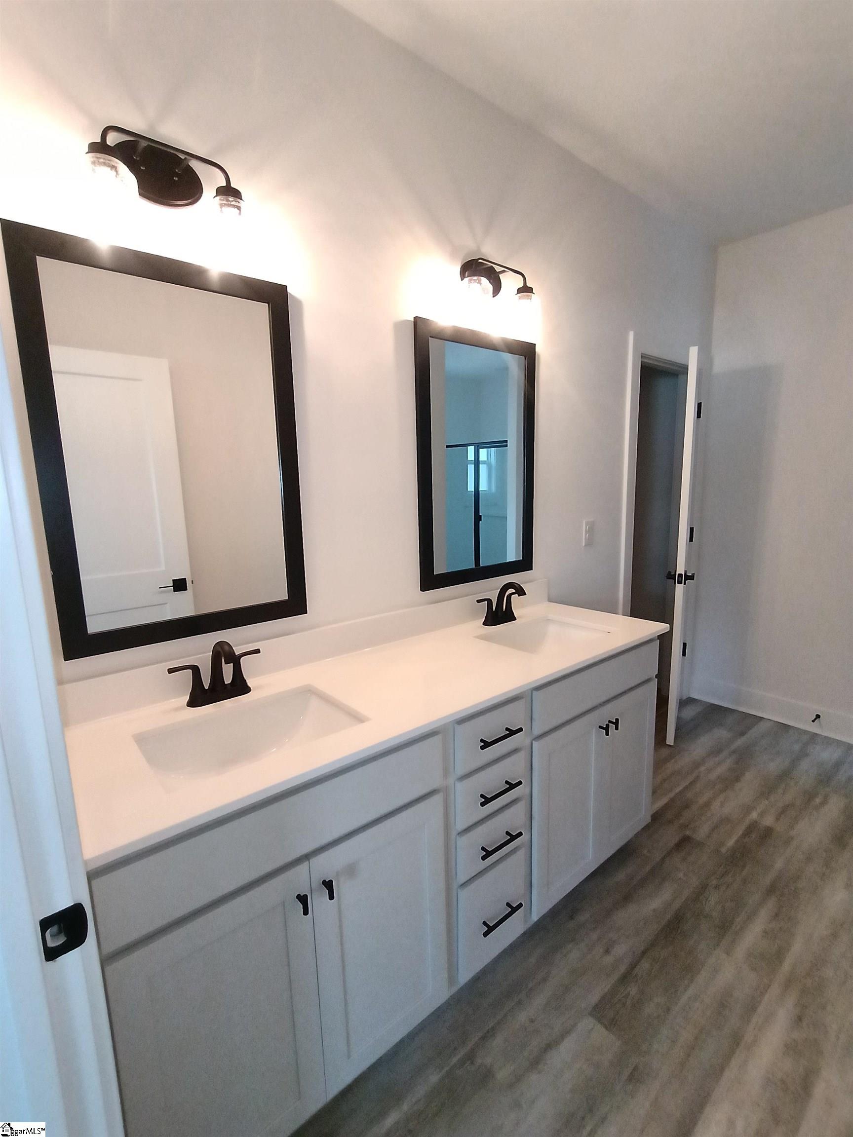 210 Glencliff Way Property Photo 23