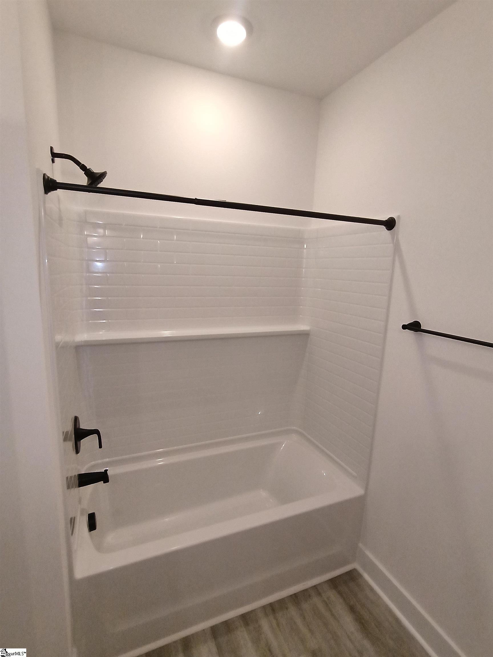 210 Glencliff Way Property Photo 32