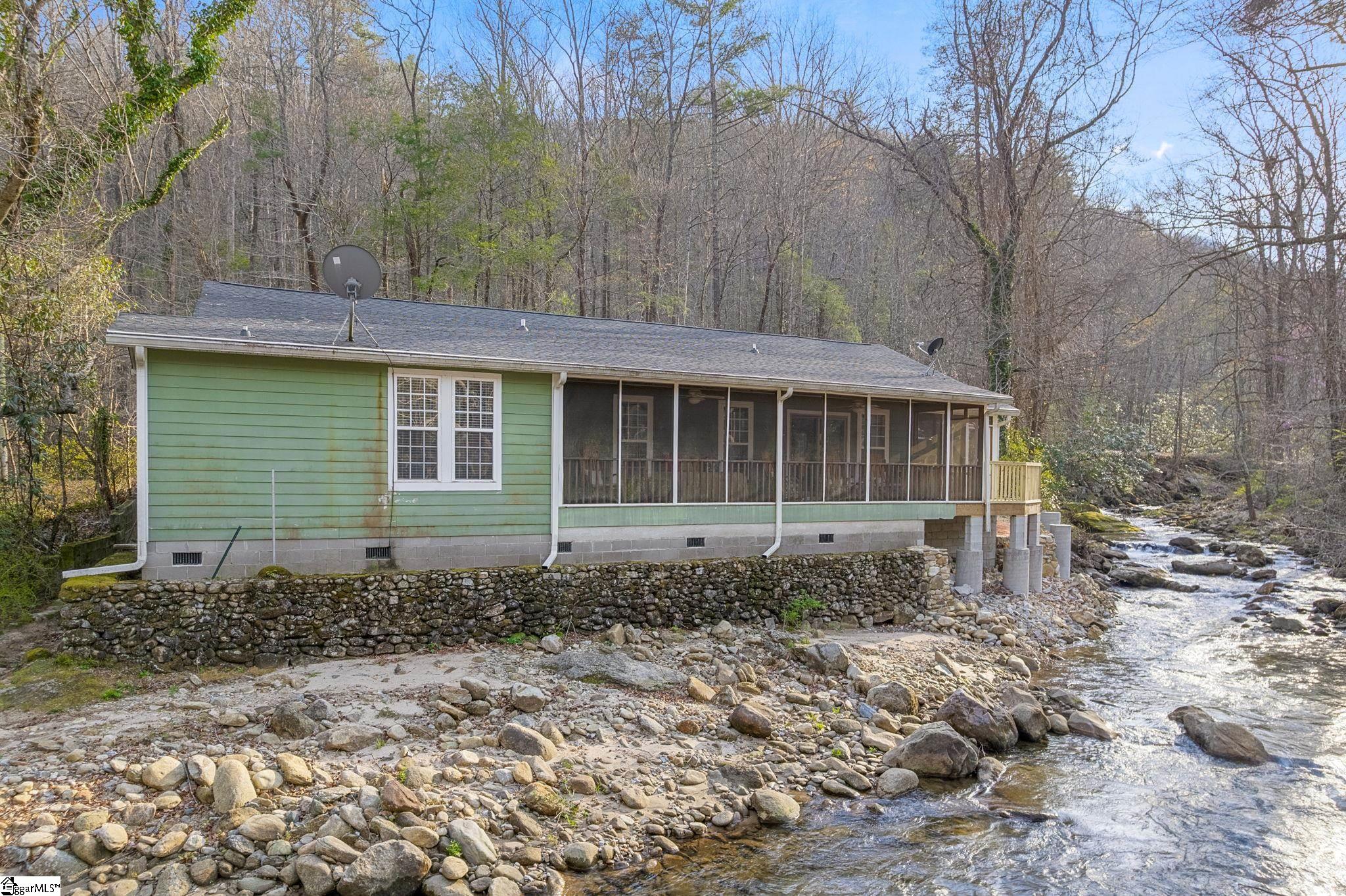 162 Jones Gap Road Property Photo 2