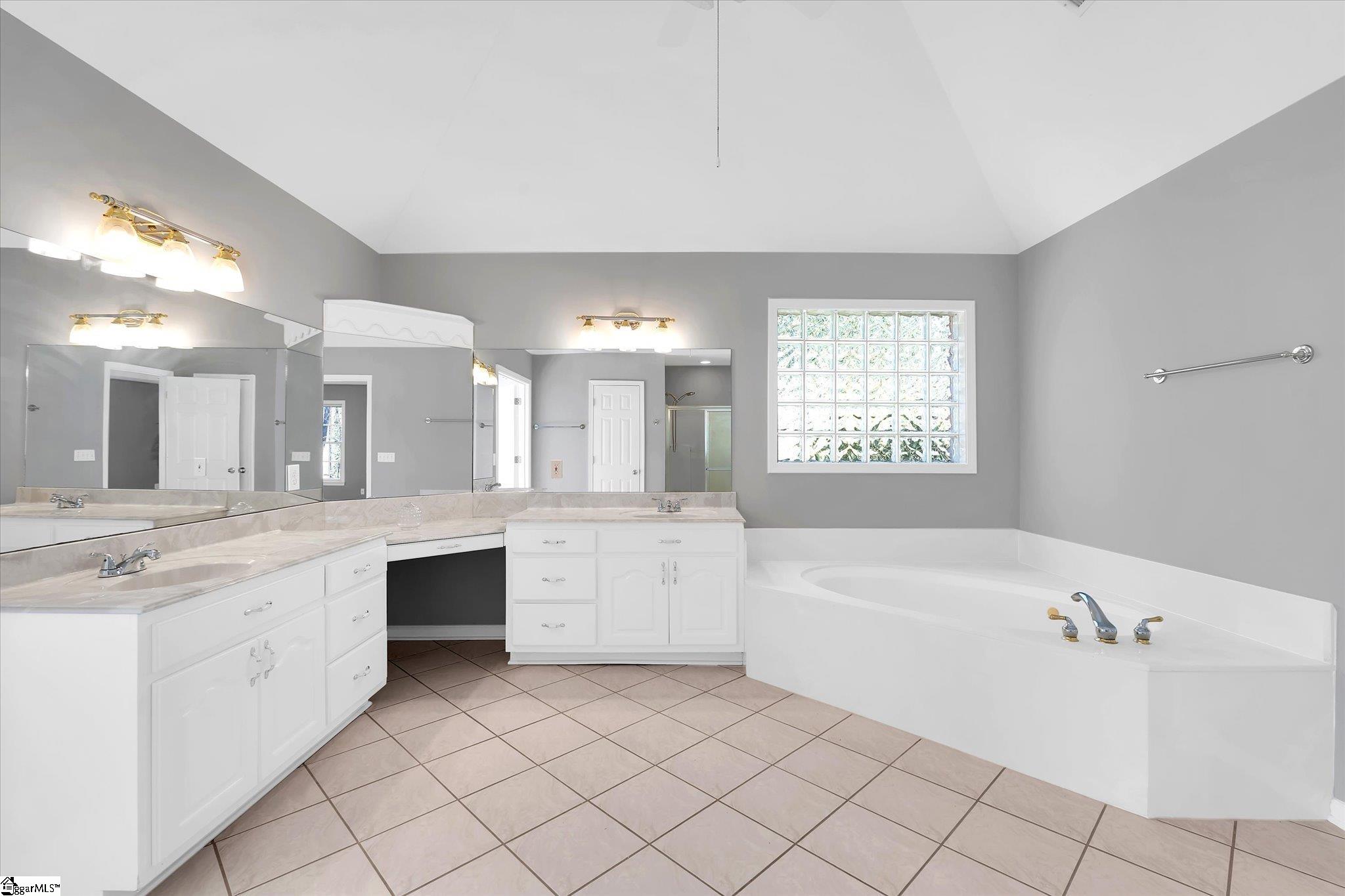 204 Red Maple Way Property Photo 31