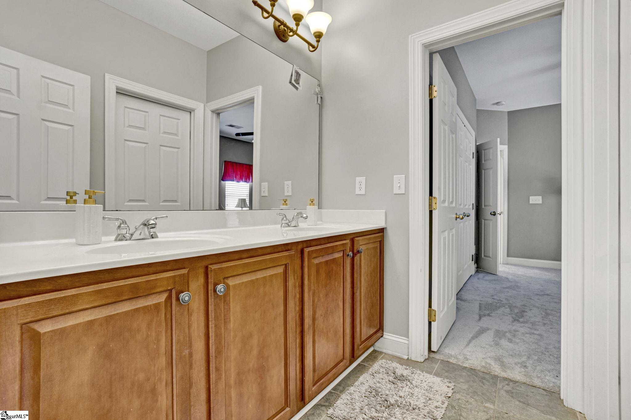 236 Highgrove Court Property Photo 22