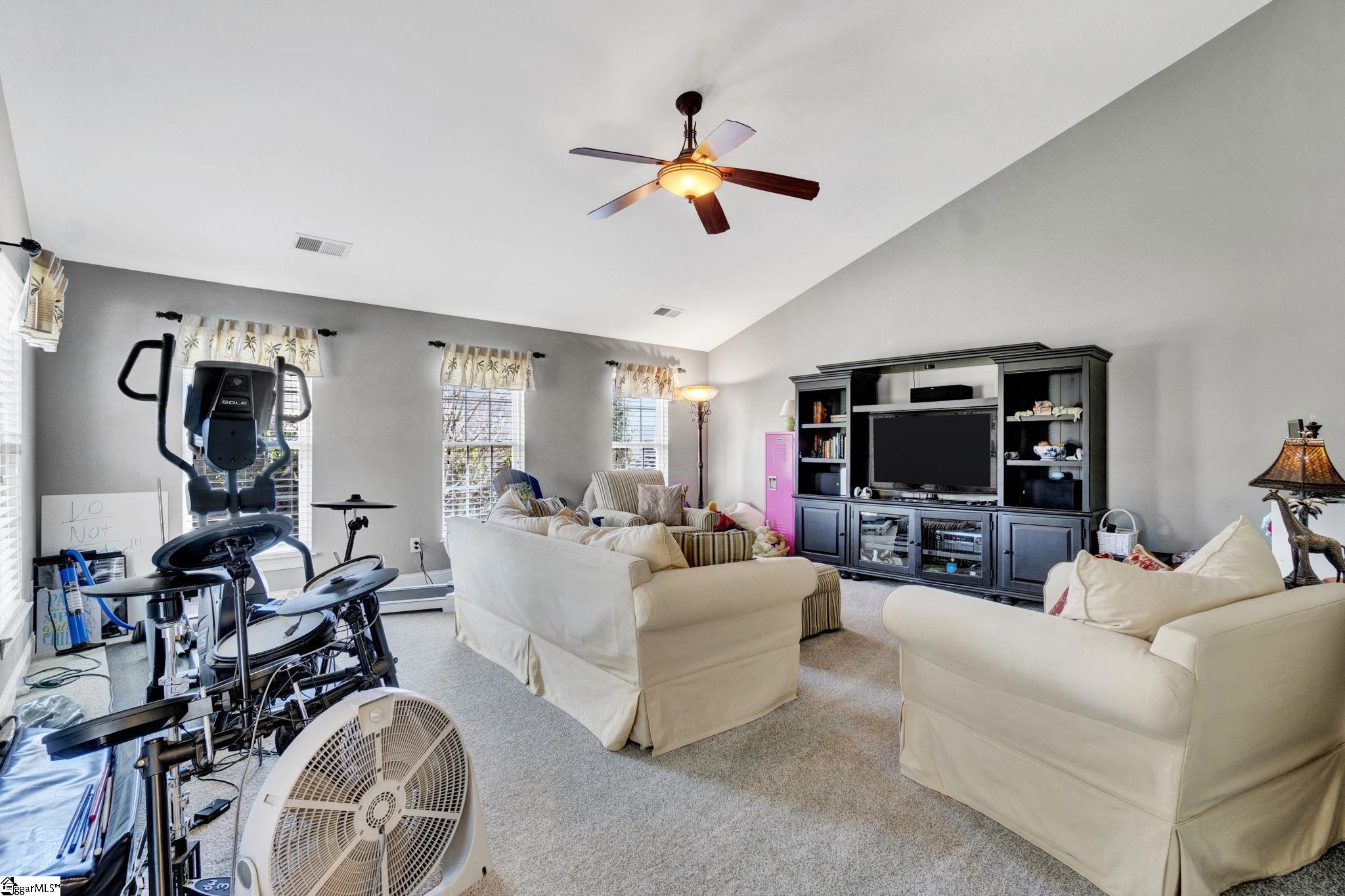 236 Highgrove Court Property Photo 25
