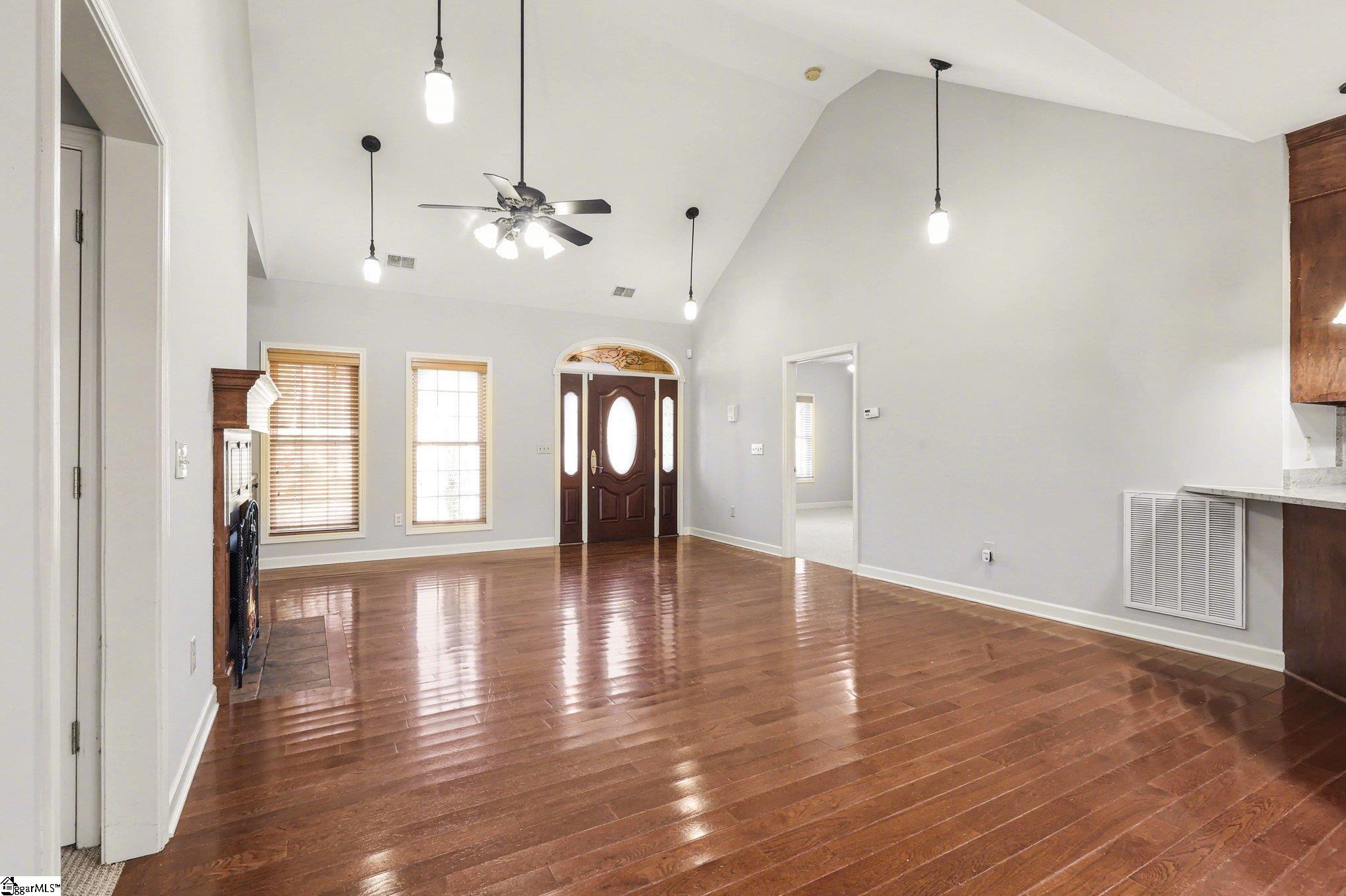 109 Oak Crest Circle Property Photo 16
