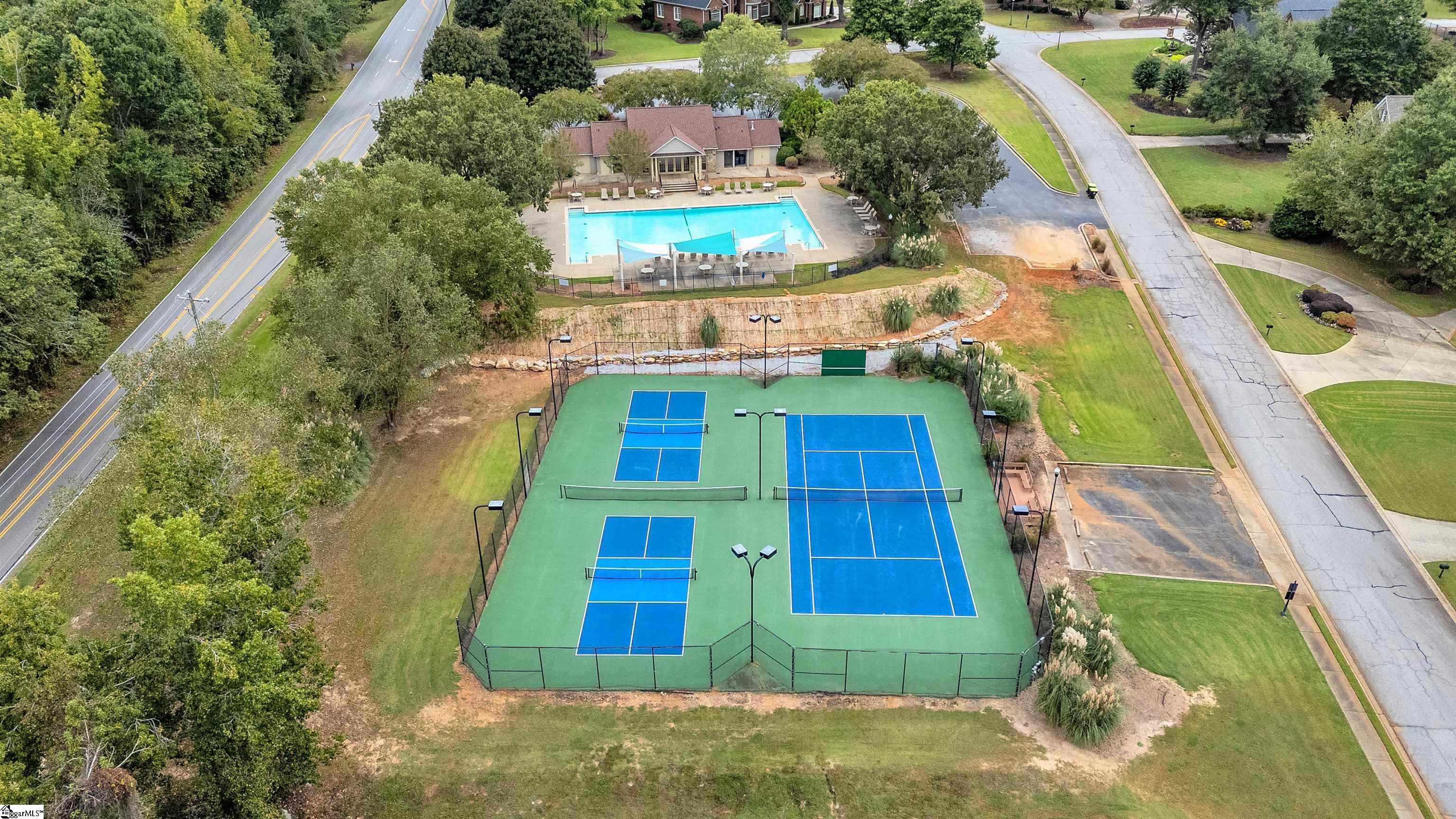 106 Legends Way Property Photo 41