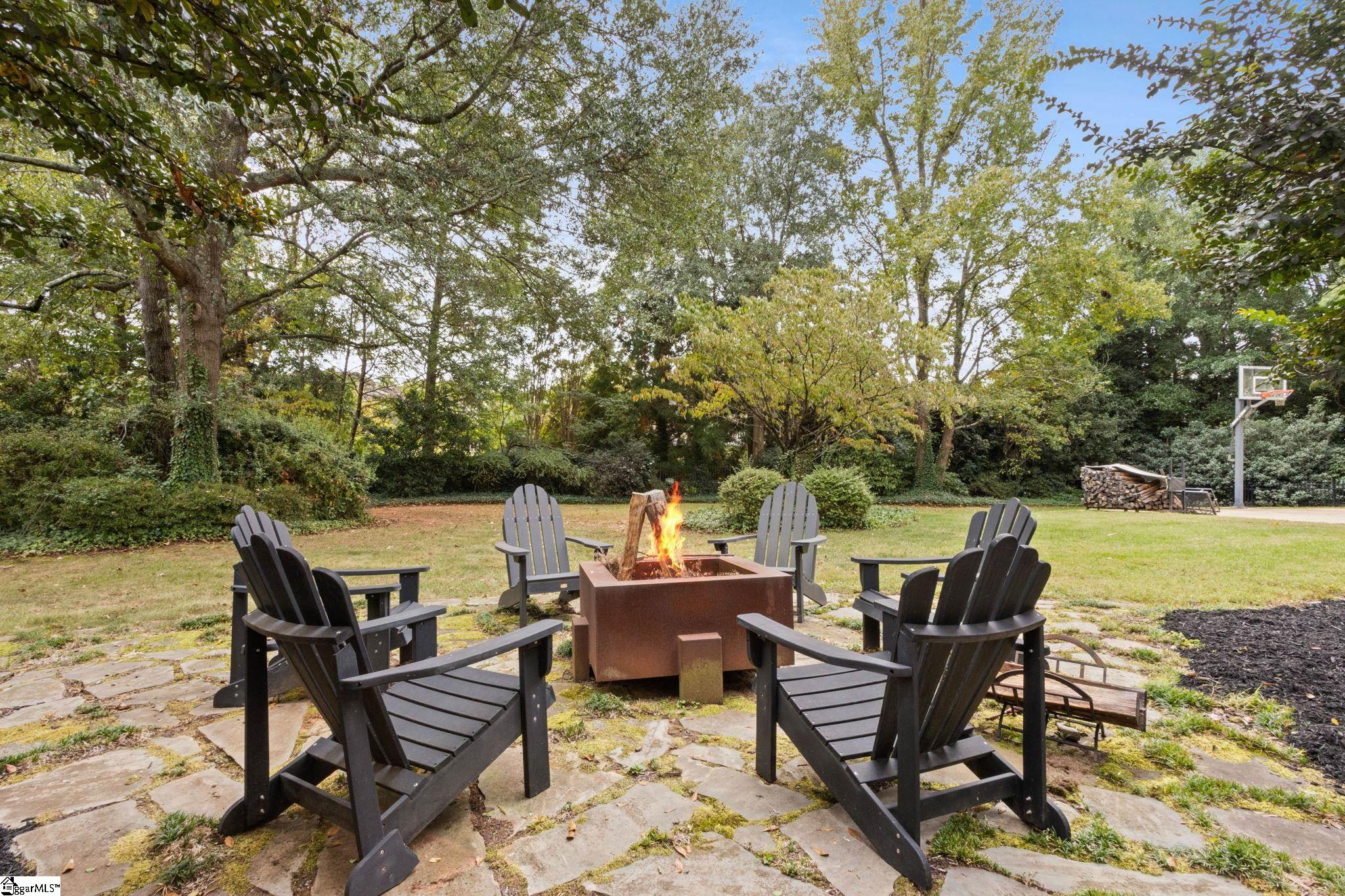 416 Hidden Hills Drive Property Photo 3