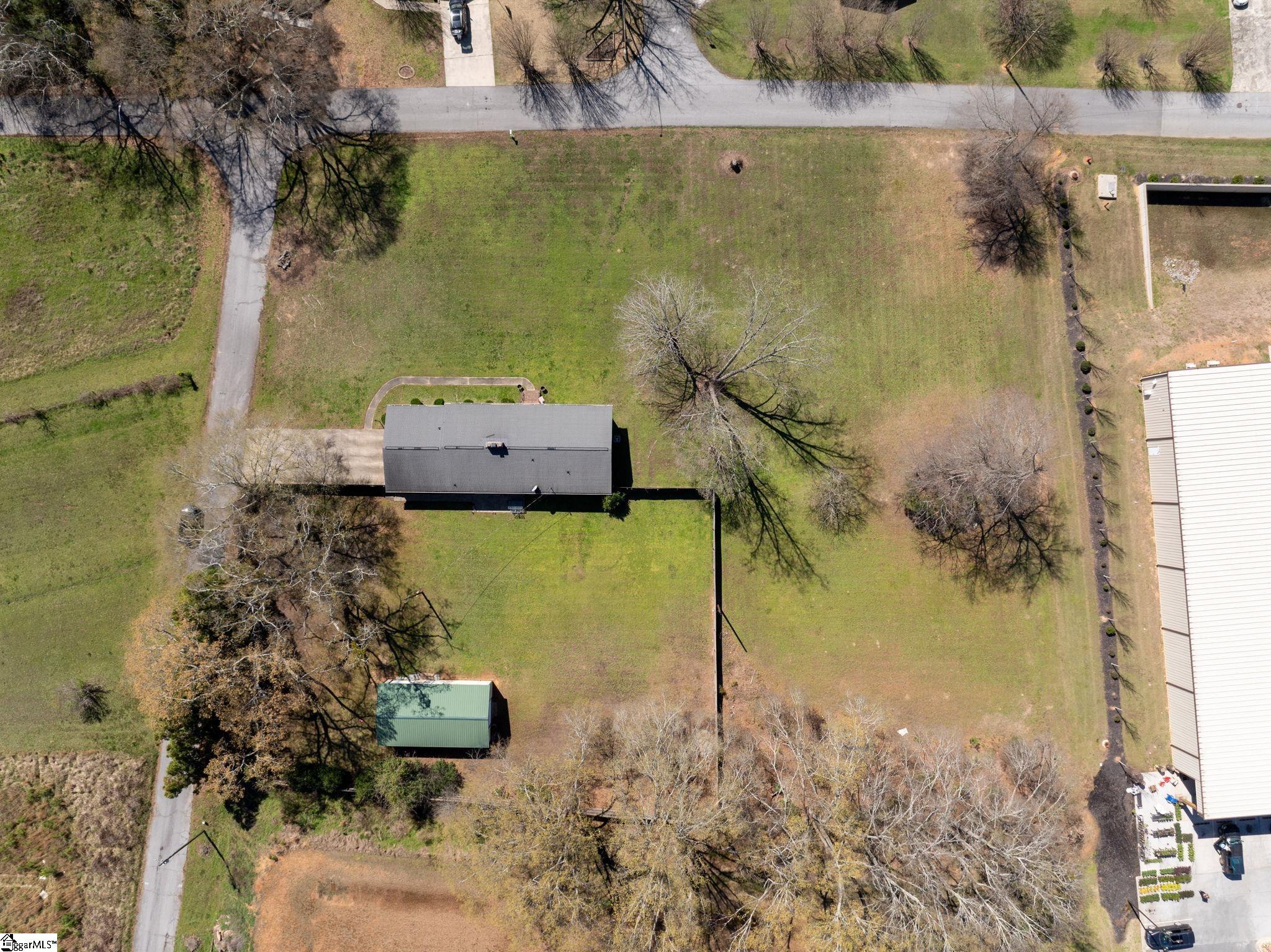 300 N Green Street Property Photo 4