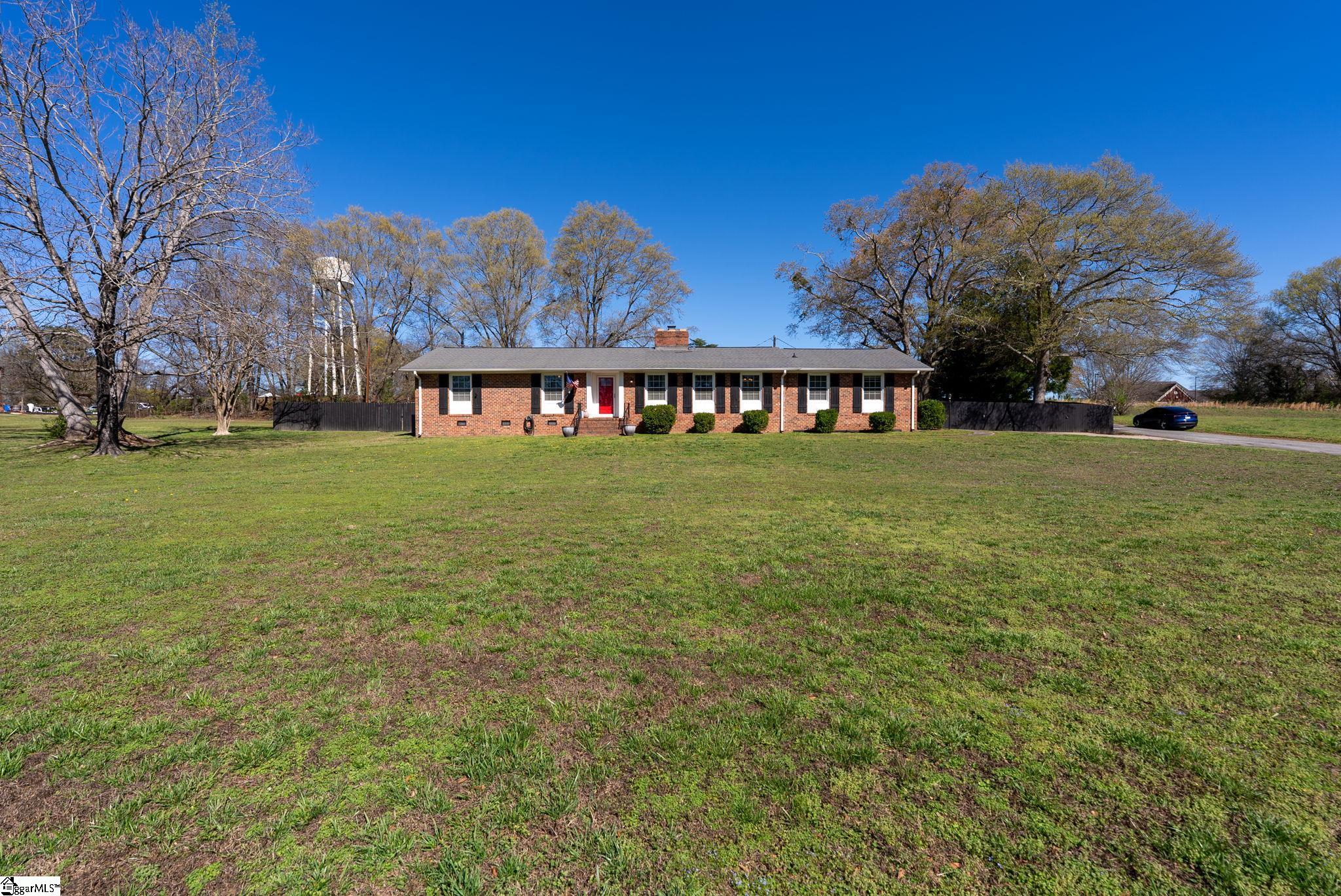 300 N Green Street Property Photo 7