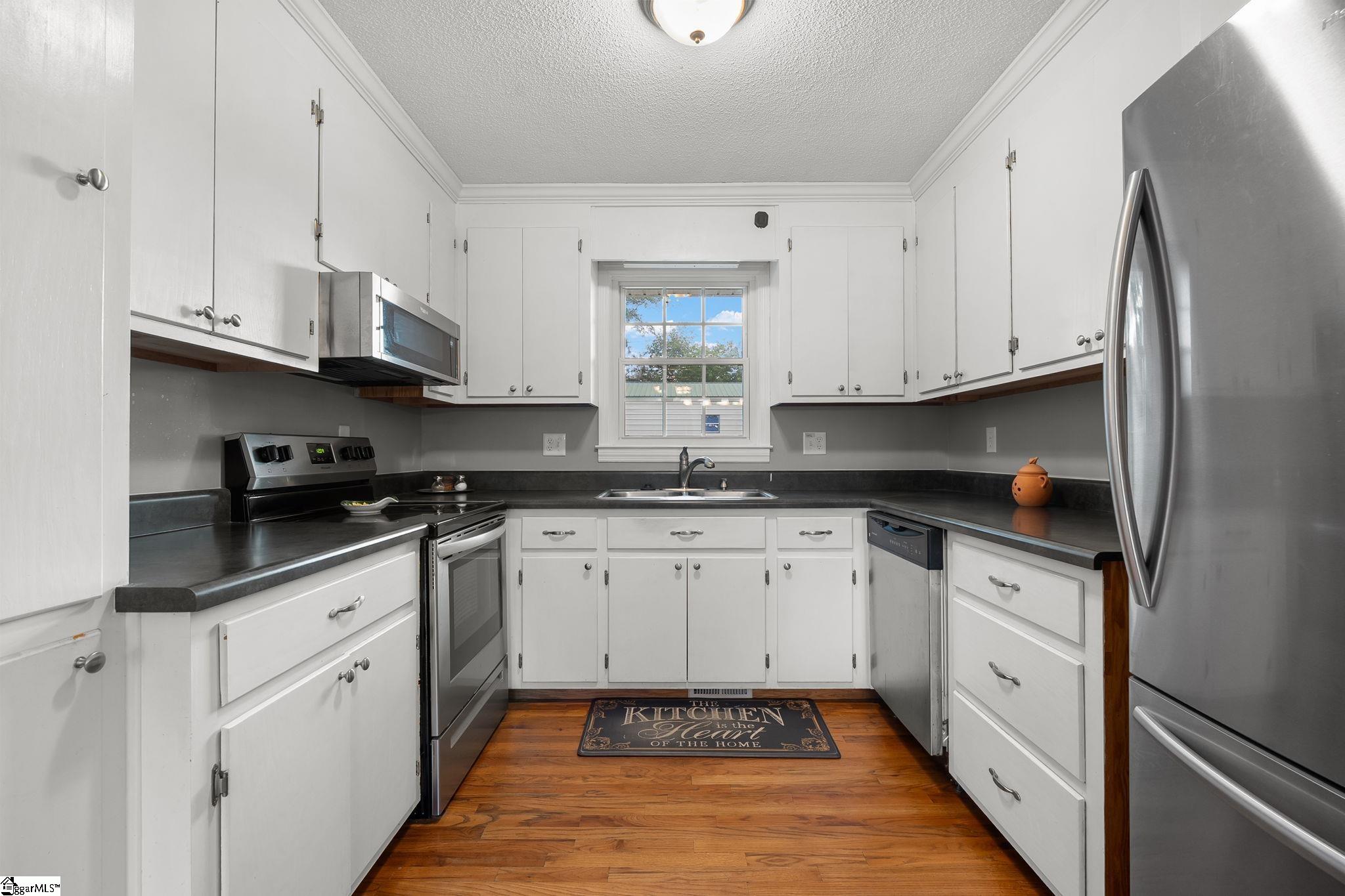 300 N Green Street Property Photo 19