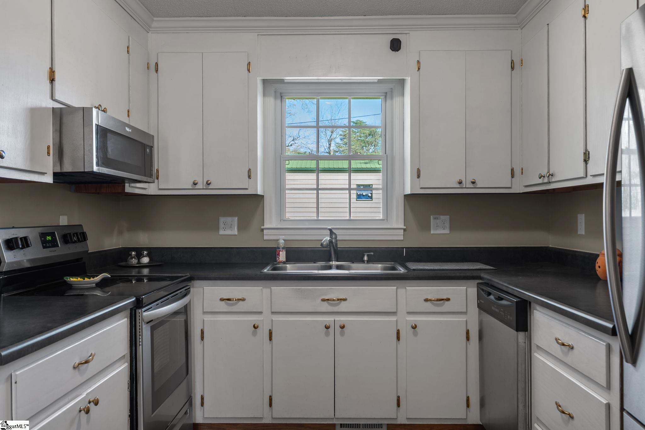 300 N Green Street Property Photo 20