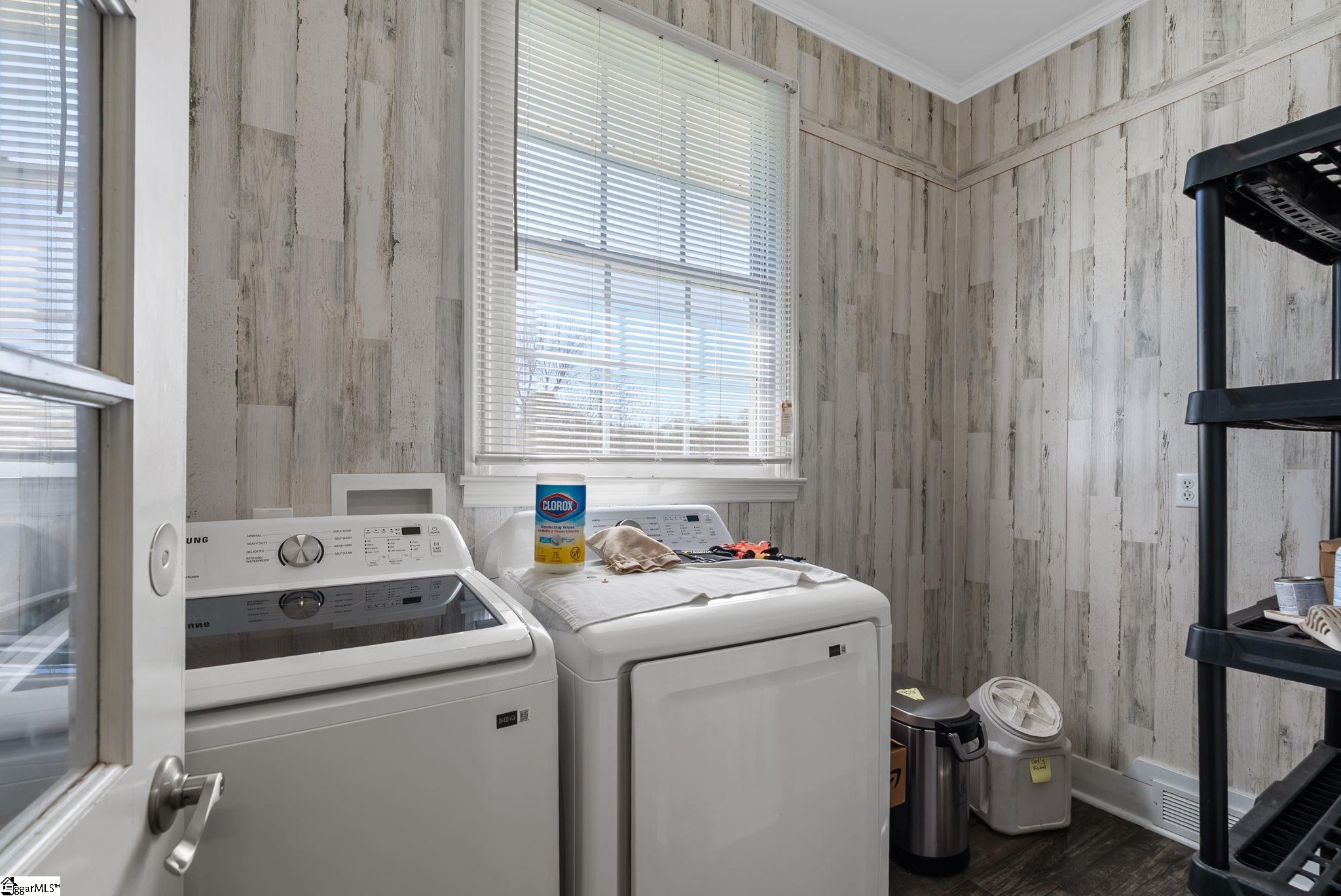 300 N Green Street Property Photo 24