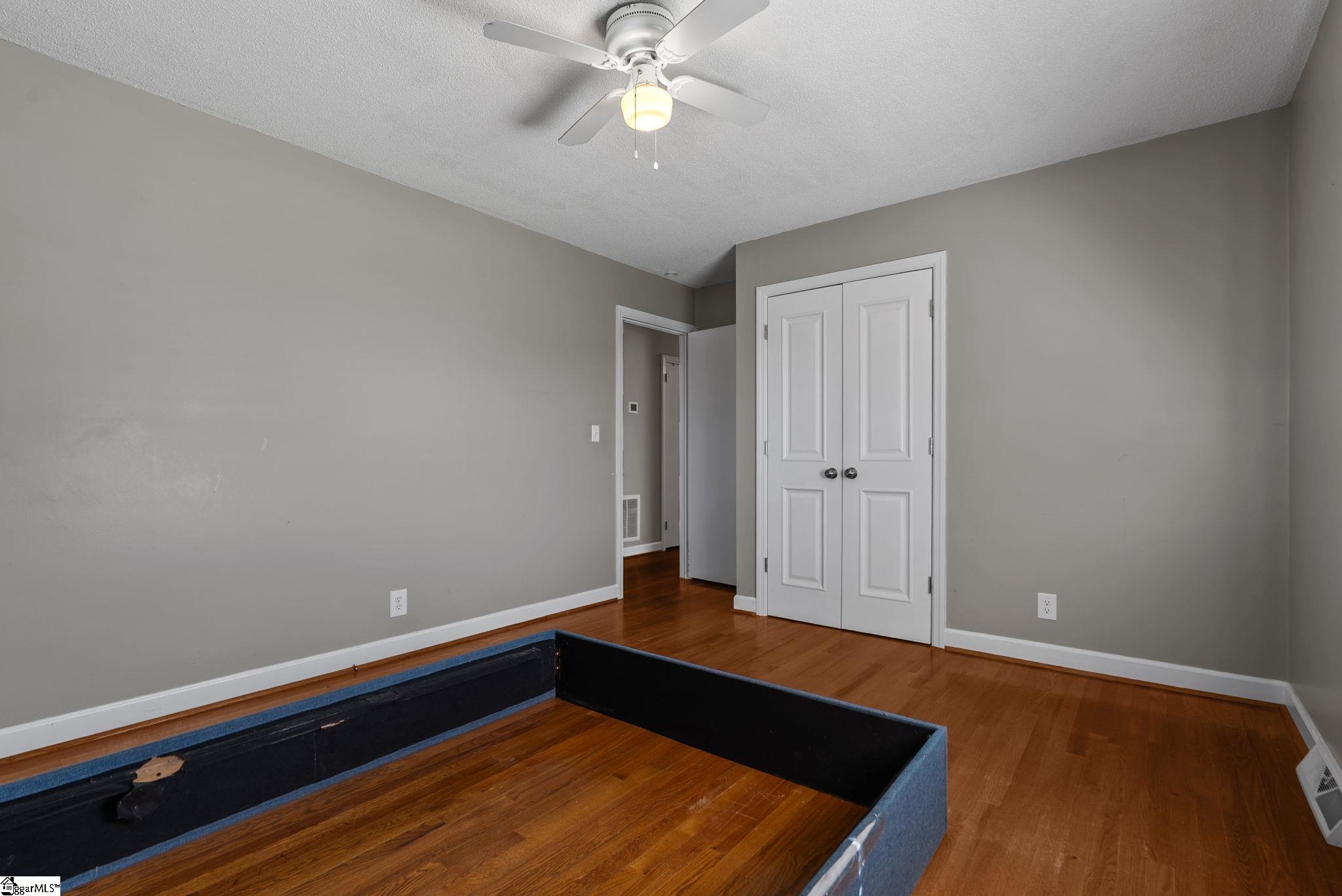300 N Green Street Property Photo 31
